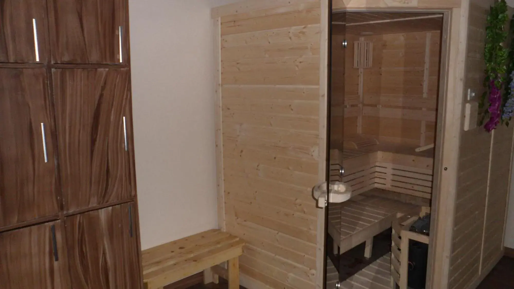 Sauna, Bathroom in Prestige Vacation Apartments - Bonbel Condominium
