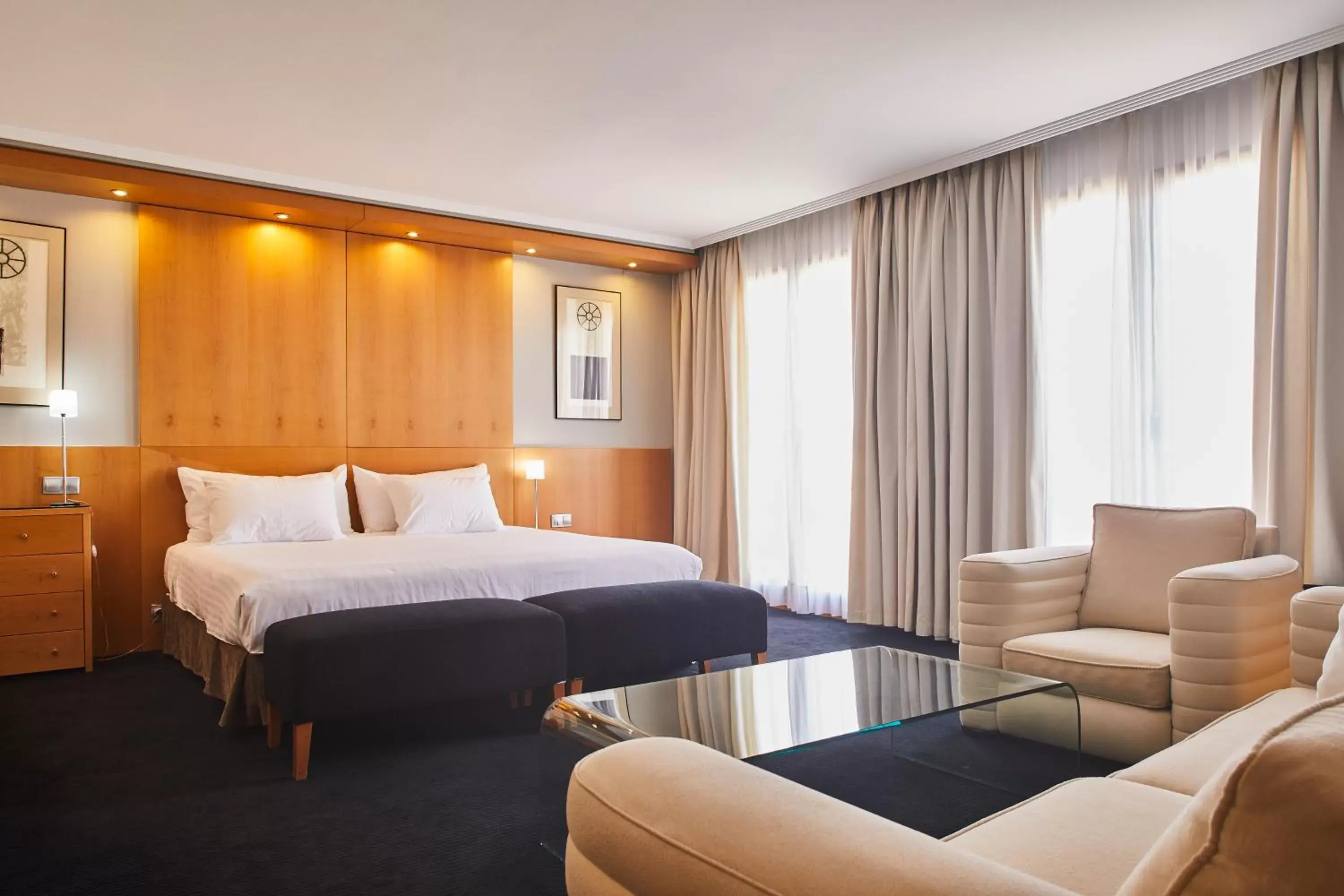 Photo of the whole room, Bed in Silken Alfonso X Photo of the whole room, Bed in Silken Alfonso X