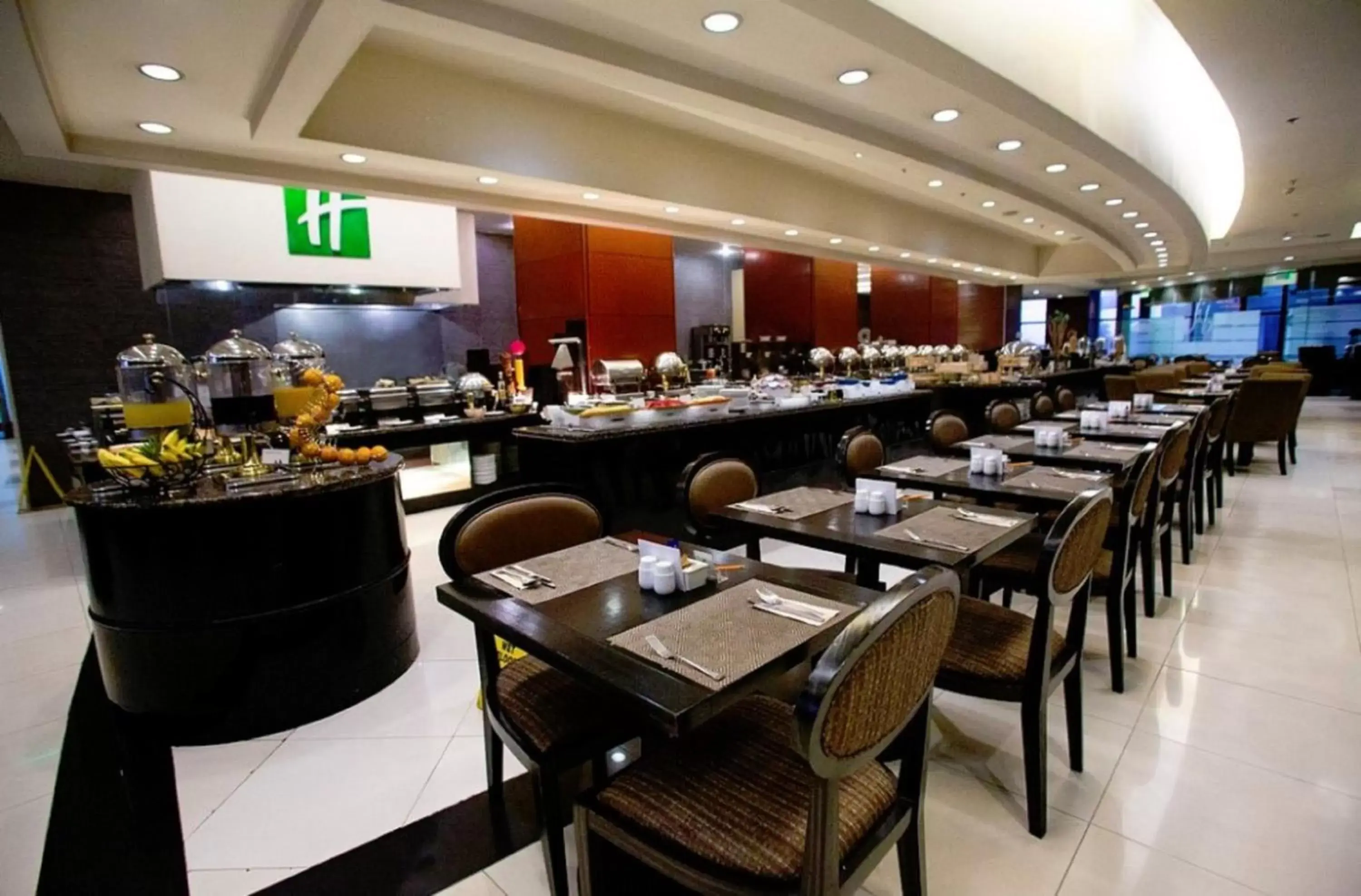 Restaurant/Places to Eat in Holiday Inn Manila Galleria, an IHG Hotel