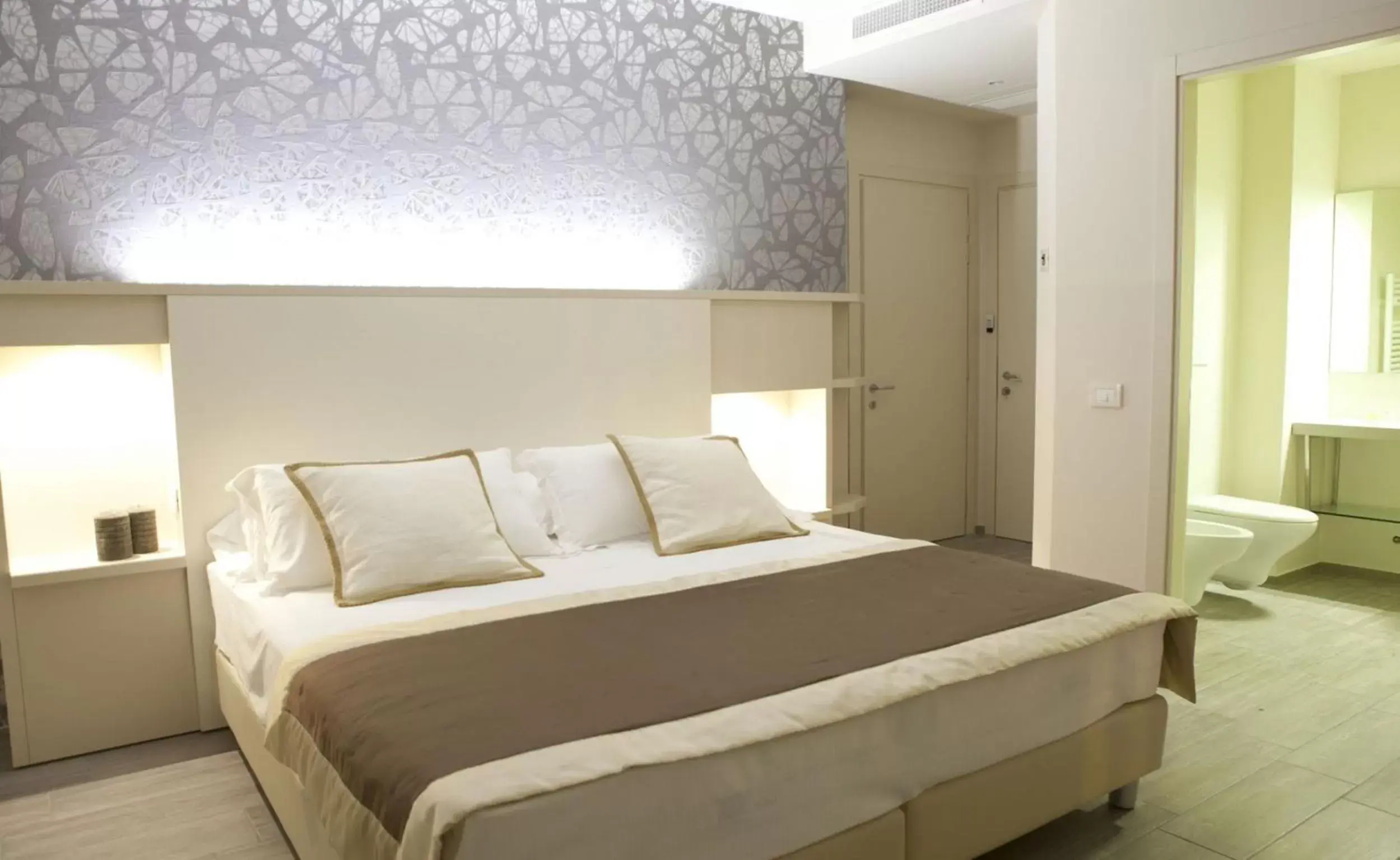 Bed in L'Hotel