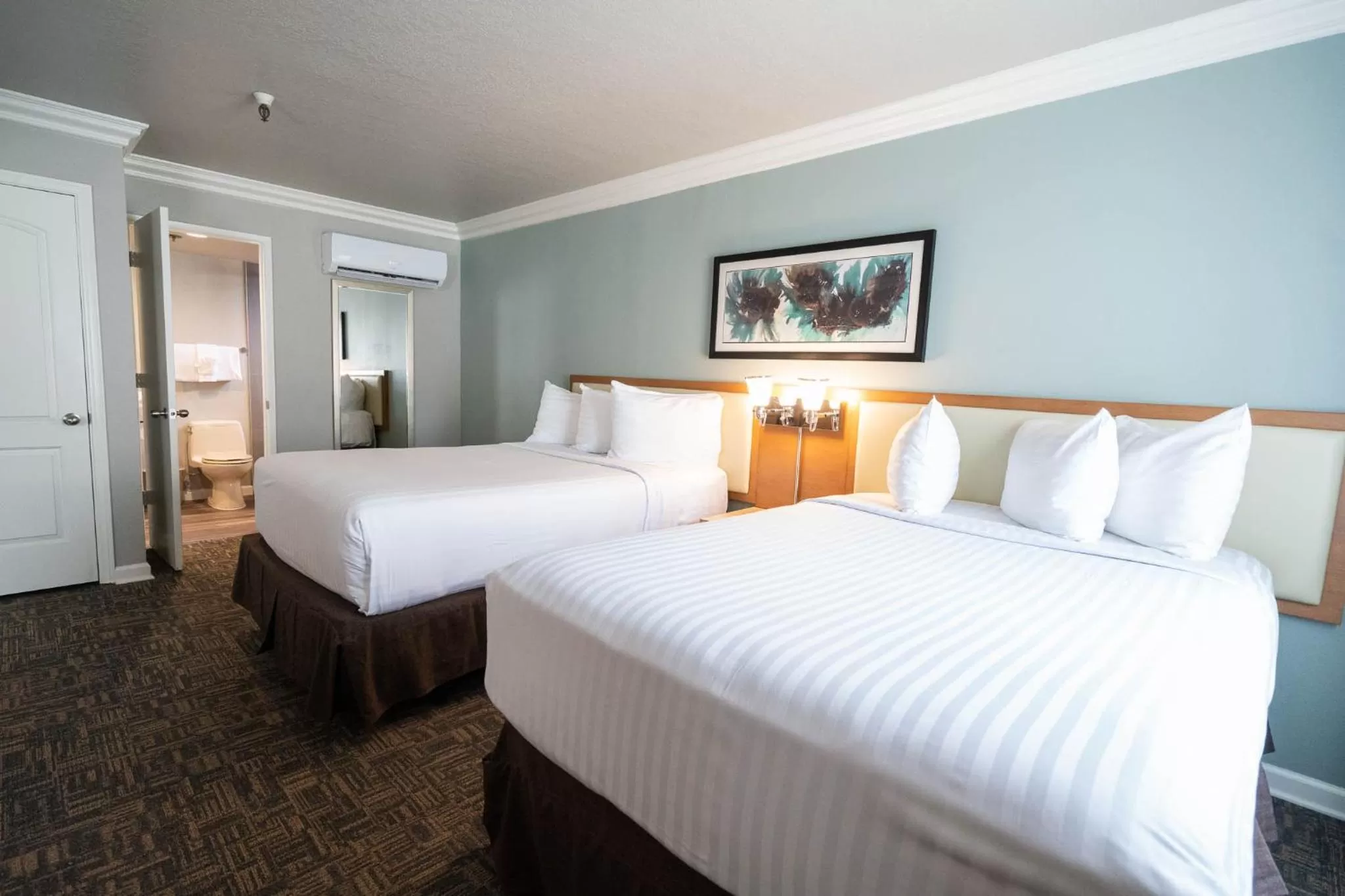 Bedroom, Bed in Alexis Park All Suite Resort