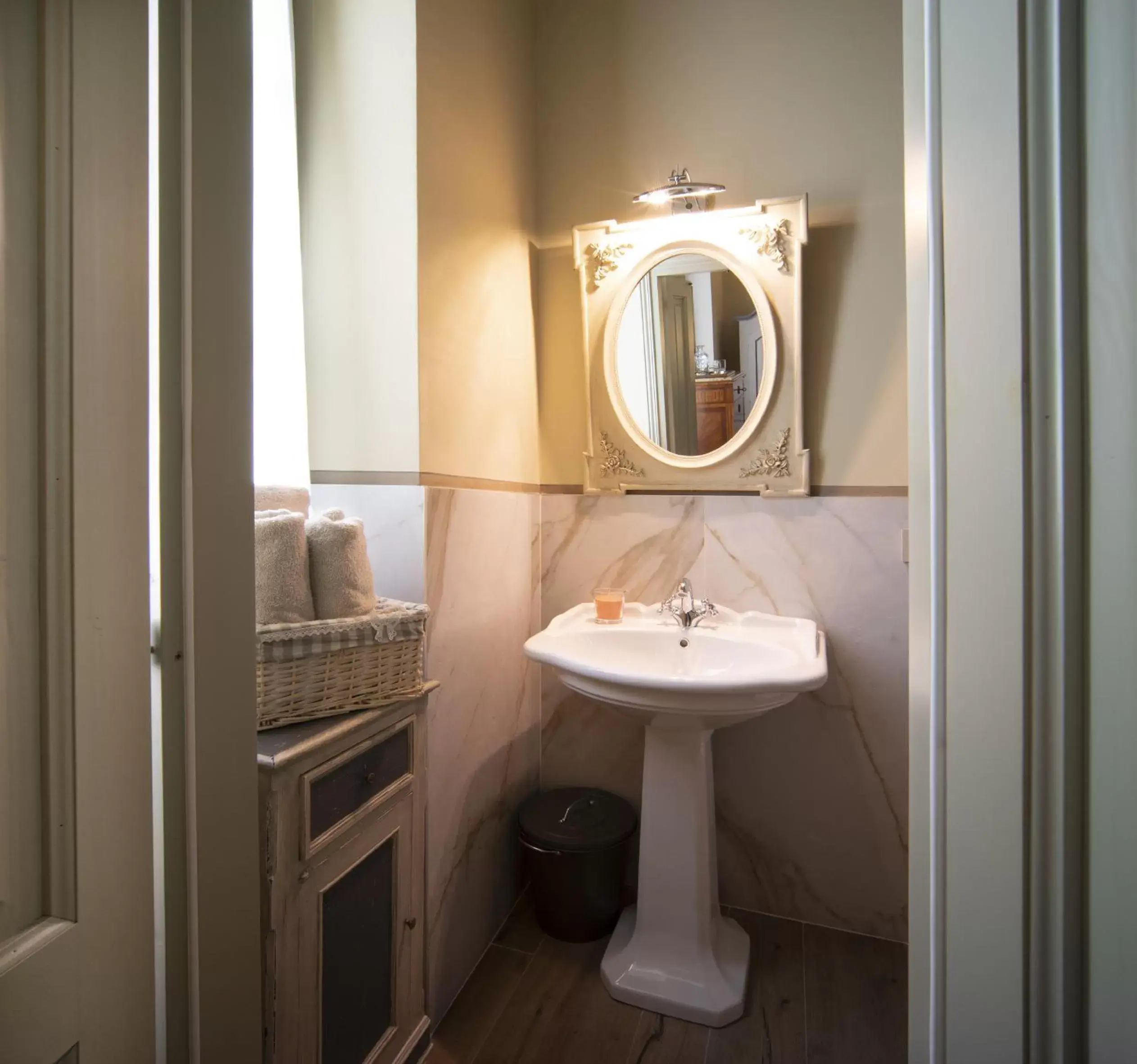 Bathroom in B&B SASSO DI ROCCA