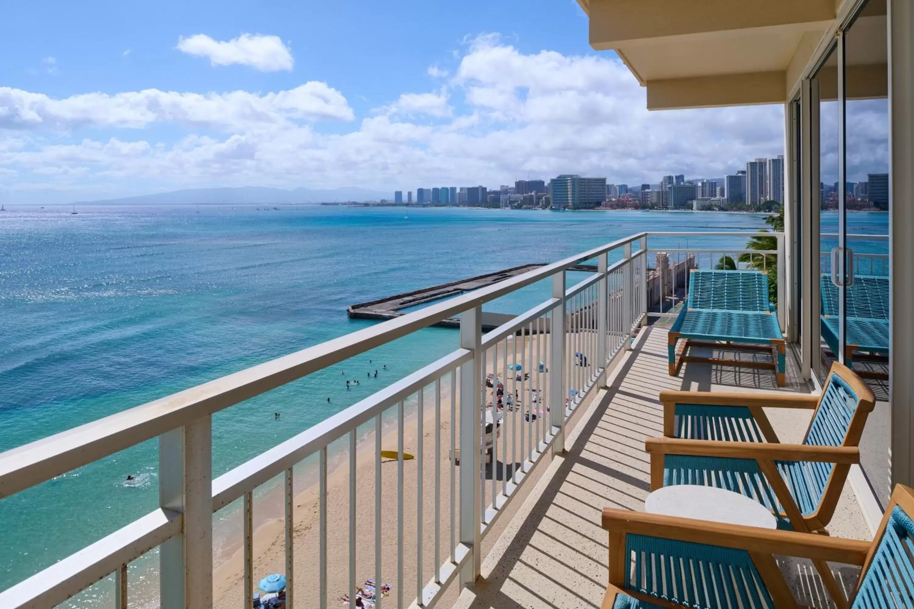 View (from property/room), Balcony/Terrace in Kaimana Beach Hotel