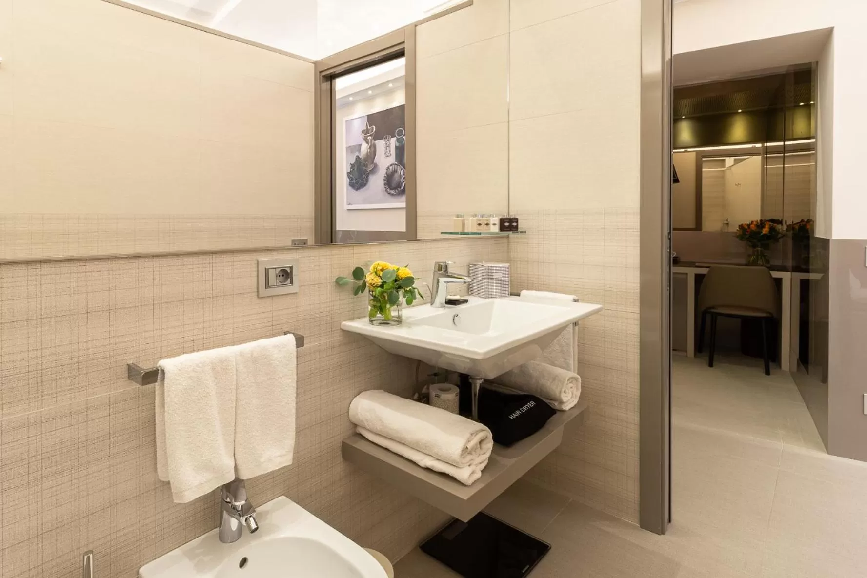 Bathroom in Harry's Bar Trevi Hotel & Restaurant