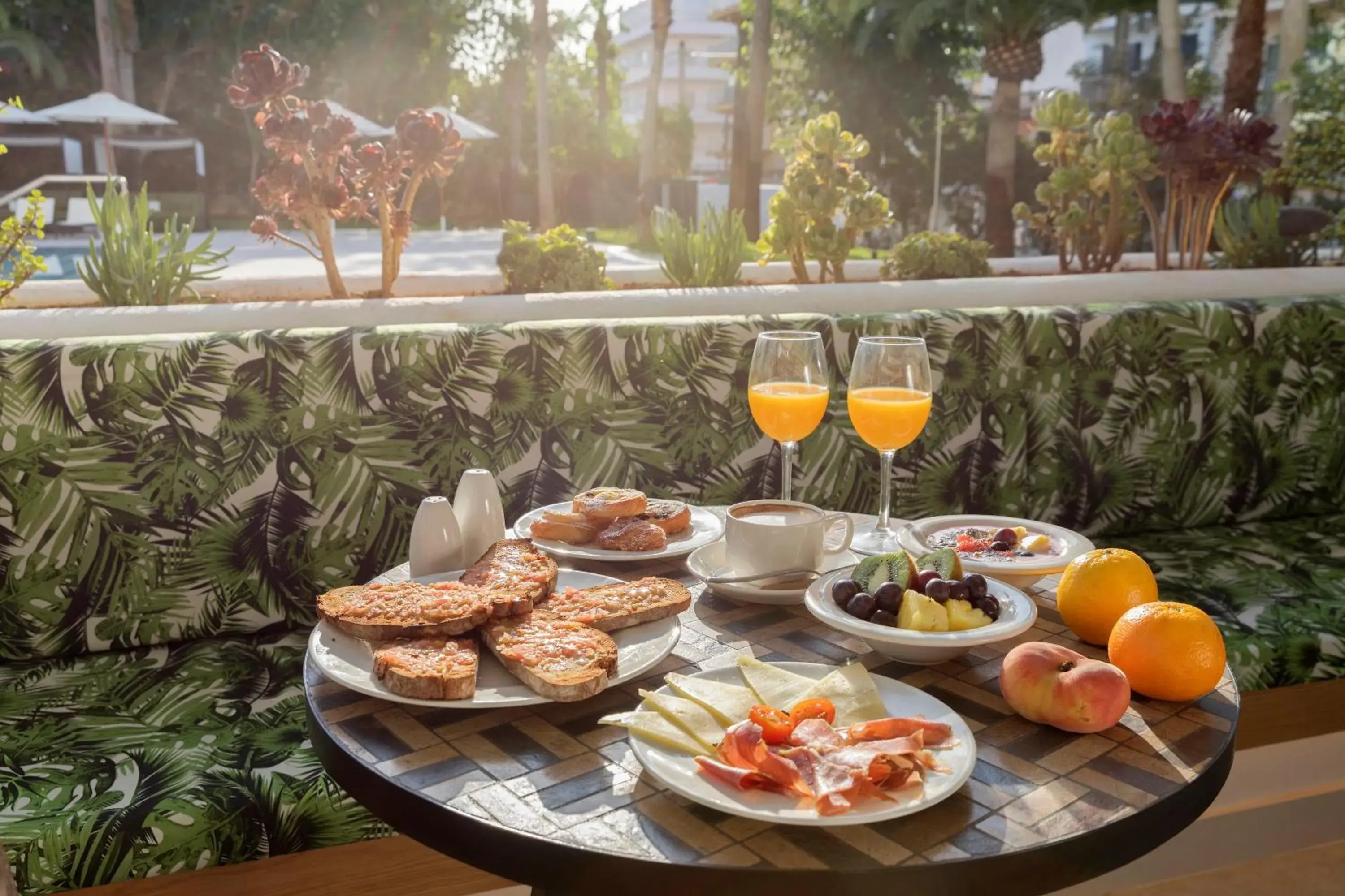 Food and drinks in HM Ayron Park - Adults Only Food and drinks in HM Ayron Park - Adults Only