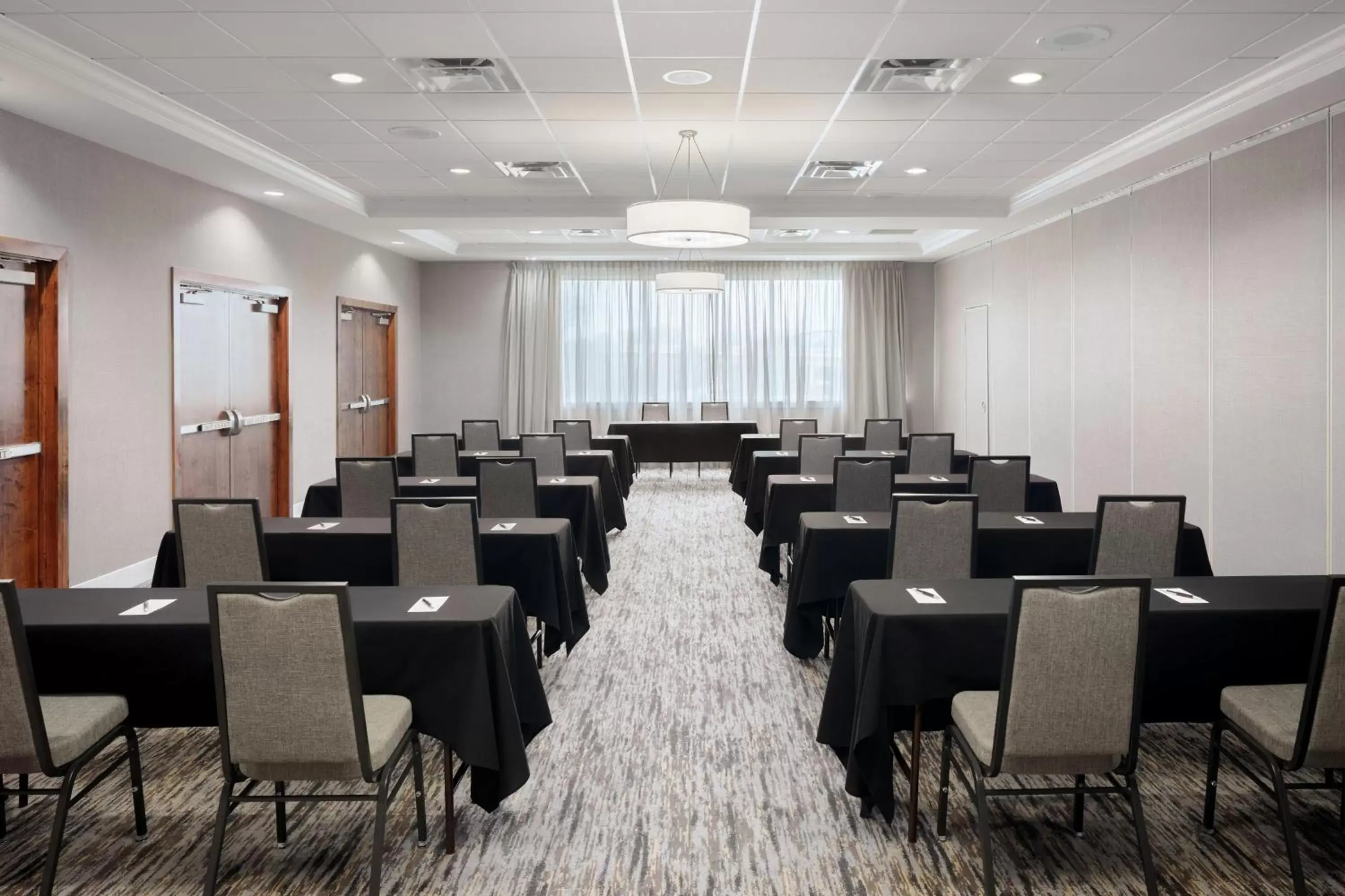 Meeting/conference room in Sheraton Louisville Riverside Hotel