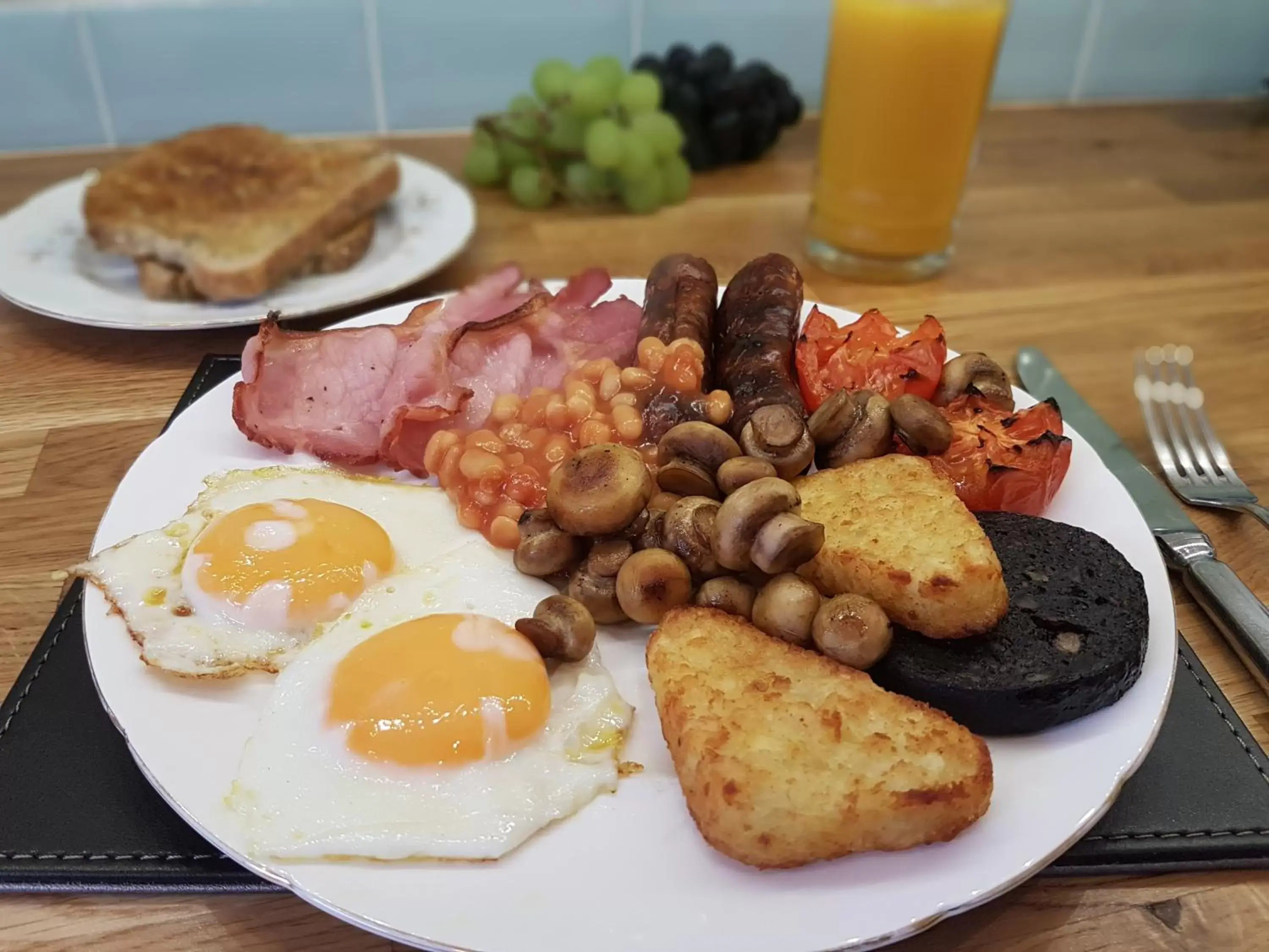 English/Irish breakfast in Lyndene