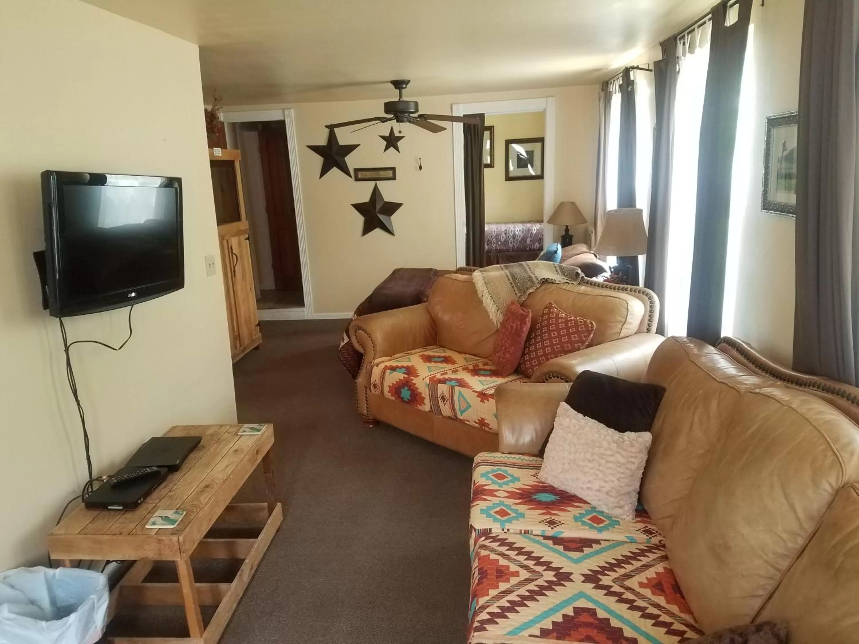 Seating Area in Alpaca Inn