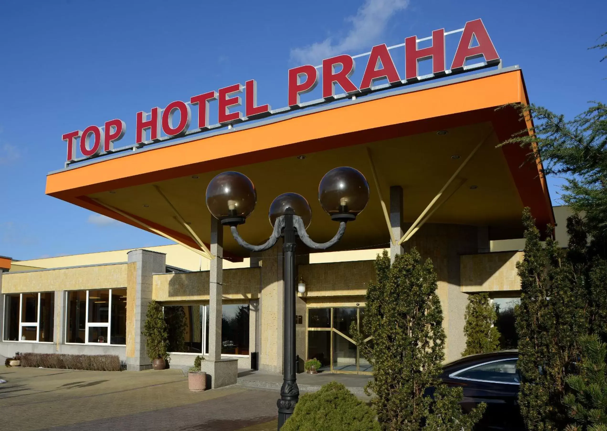 Facade/entrance, Property Building in TOP HOTEL Praha