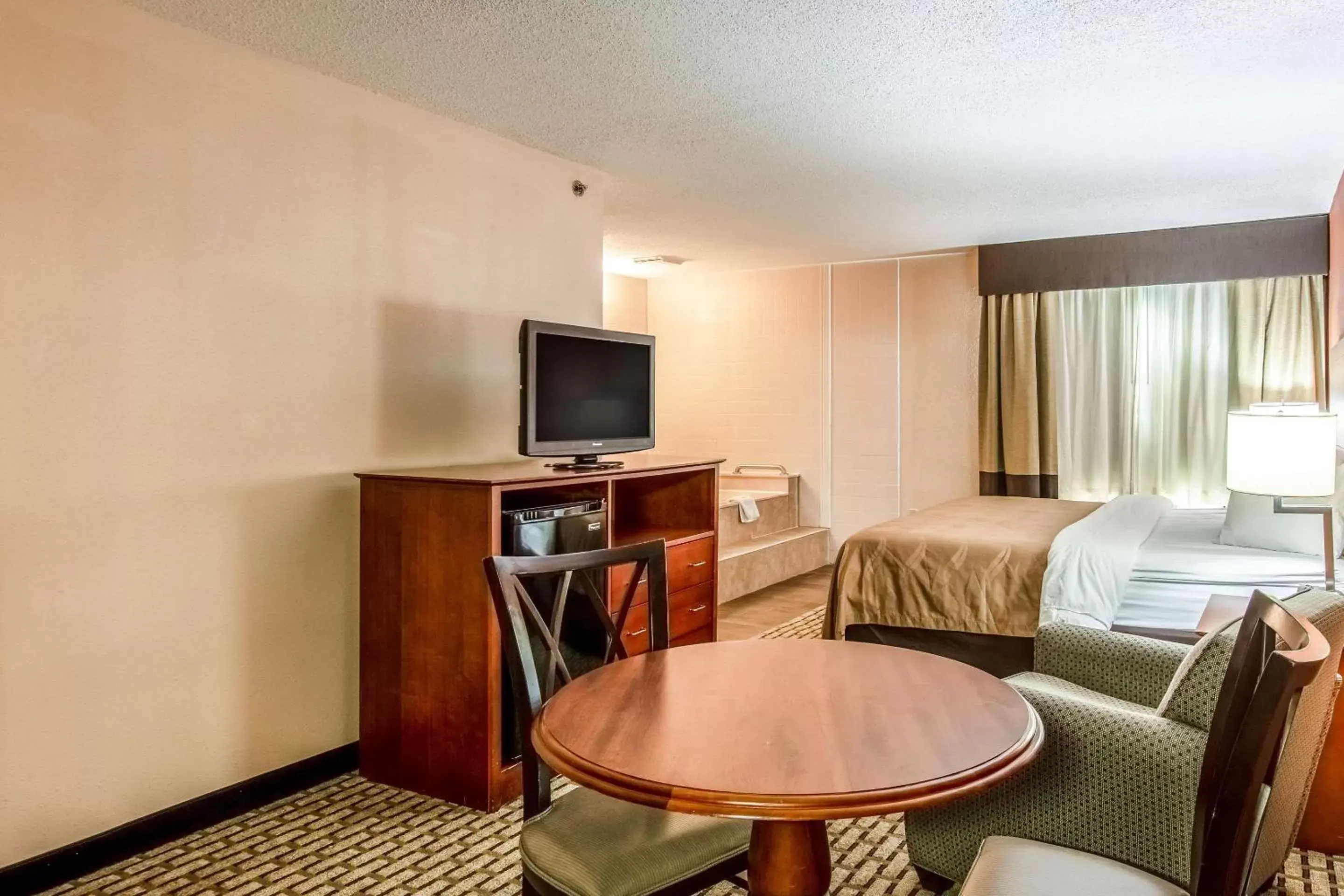 Photo of the whole room, Room Photo in Quality Inn & Suites