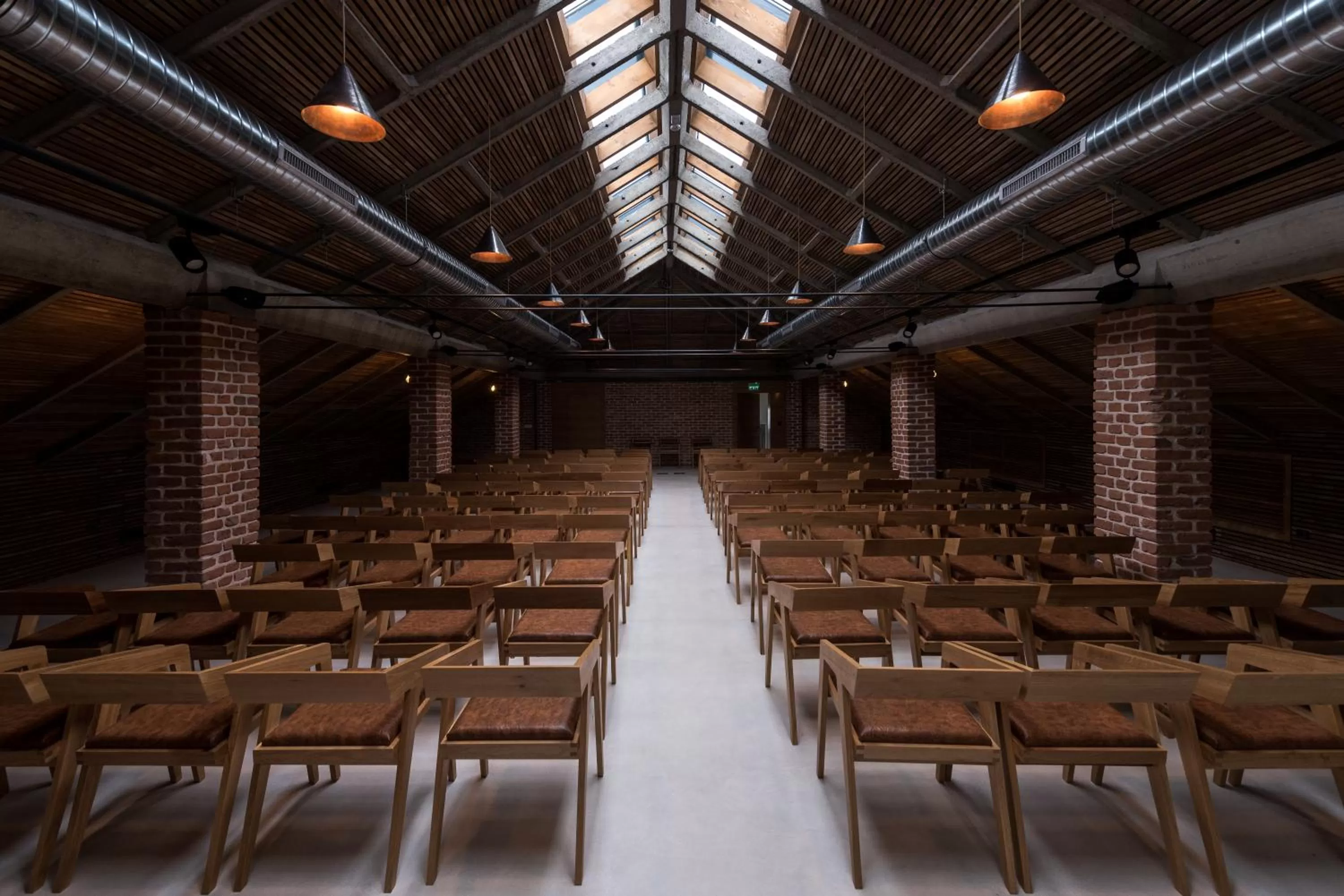 Business facilities in Fidelitas Hotel