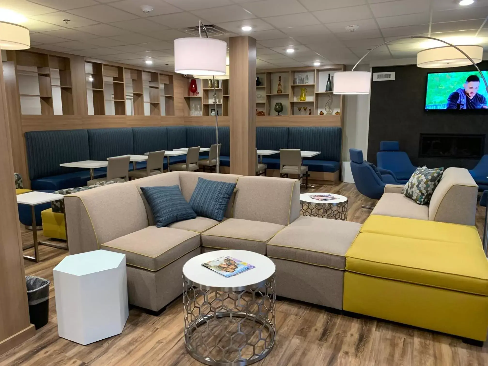 Lobby or reception in Microtel Inn & Suites by Wyndham Woodland Park