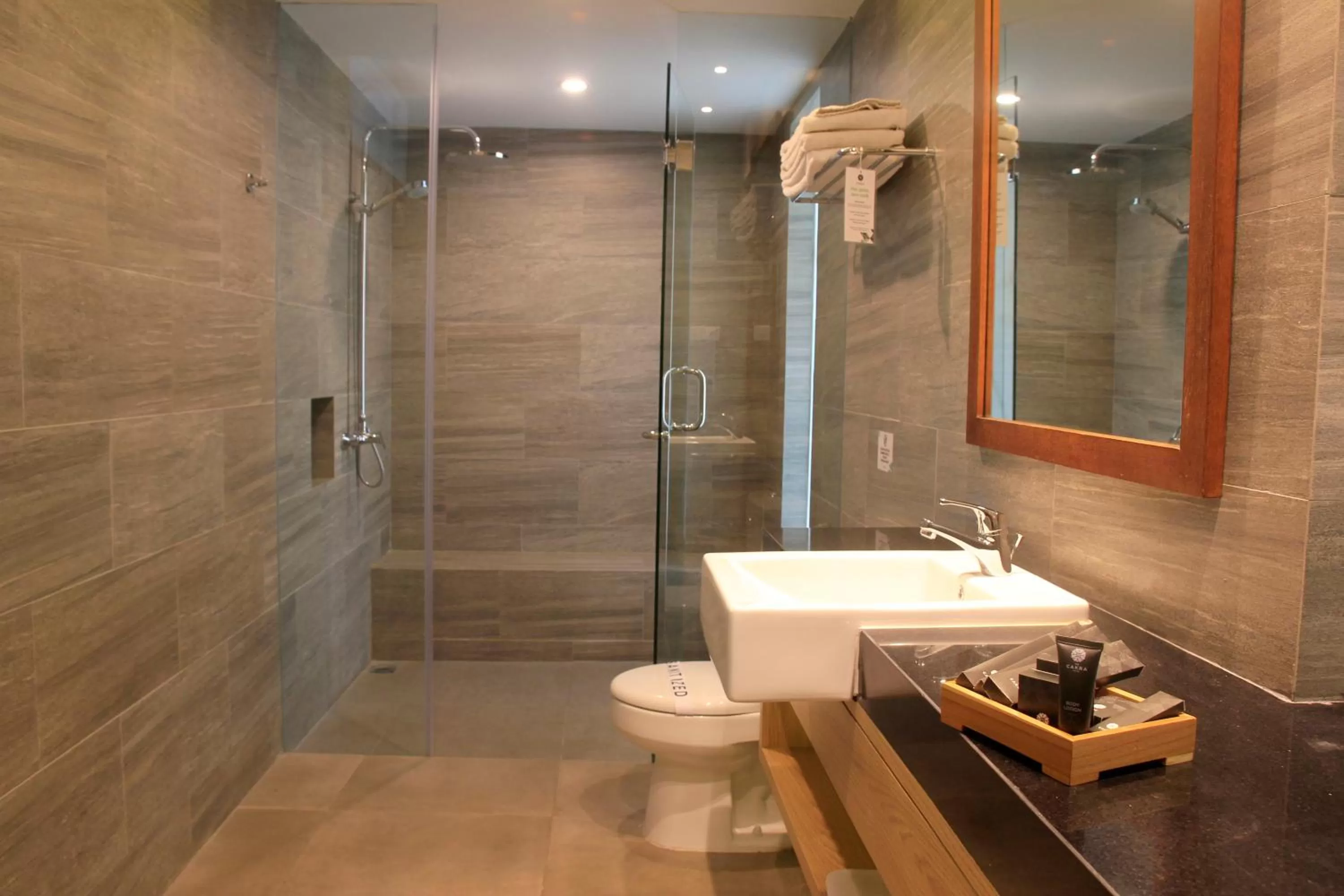 Shower in The Cakra Hotel