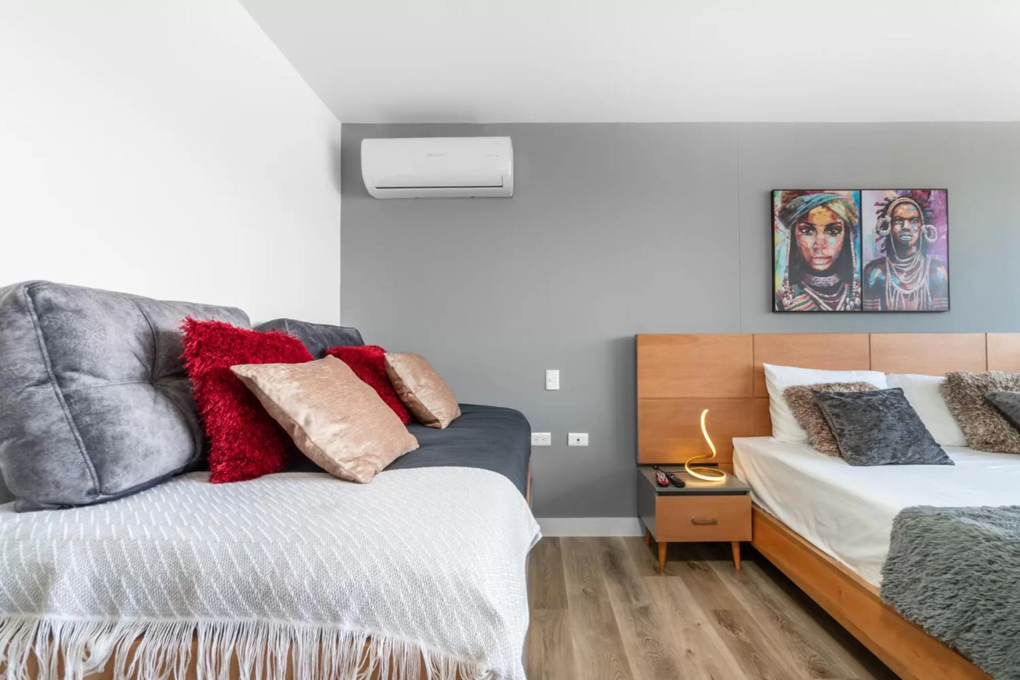 Bedroom, Bed in Apartamentos Go Living & Suites by HOUSY HOST