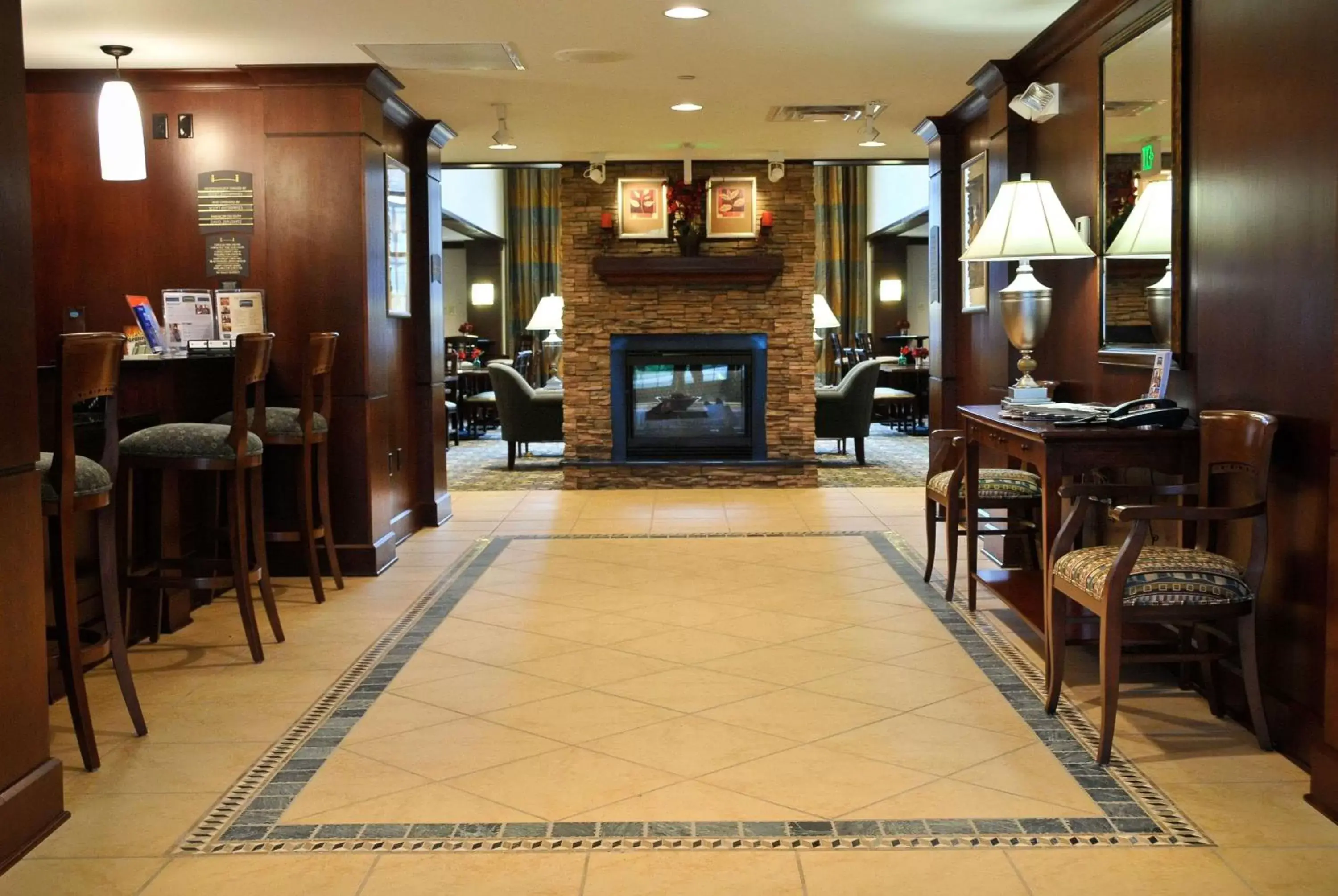 Seating area in Hawthorn Suites by Wyndham Williamsville Buffalo Airport