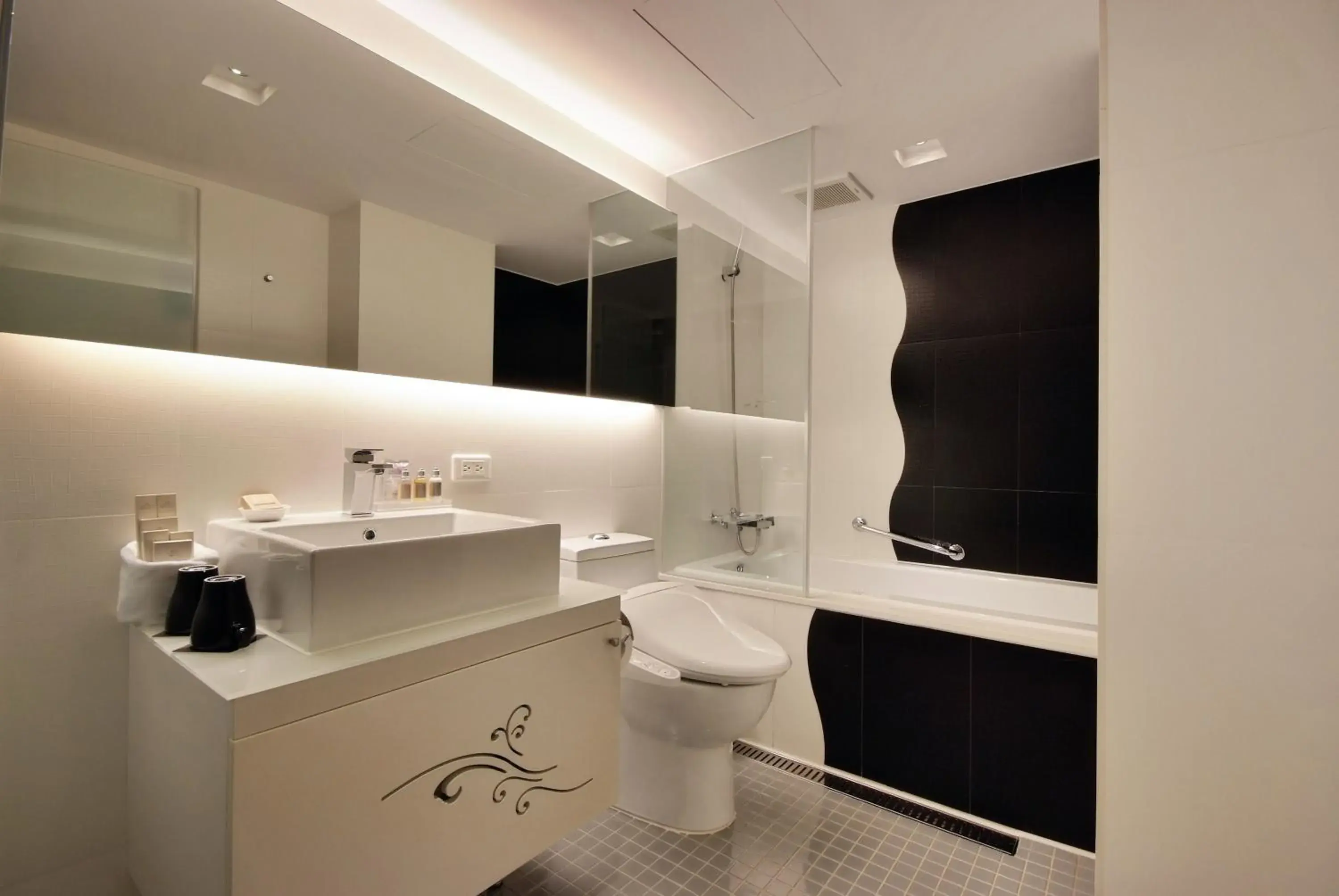 Bathroom in Forward Hotel Nangang