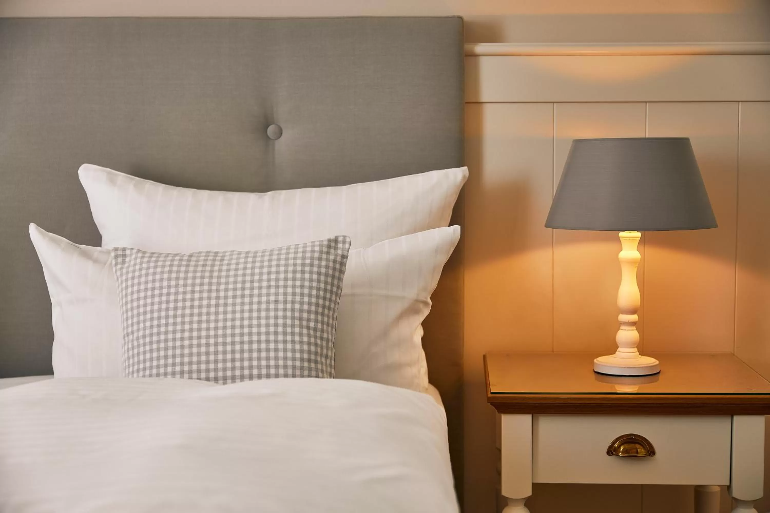 Bed in Fuchsbau Romantik Hotel & SPA Restaurant & FOX Bar