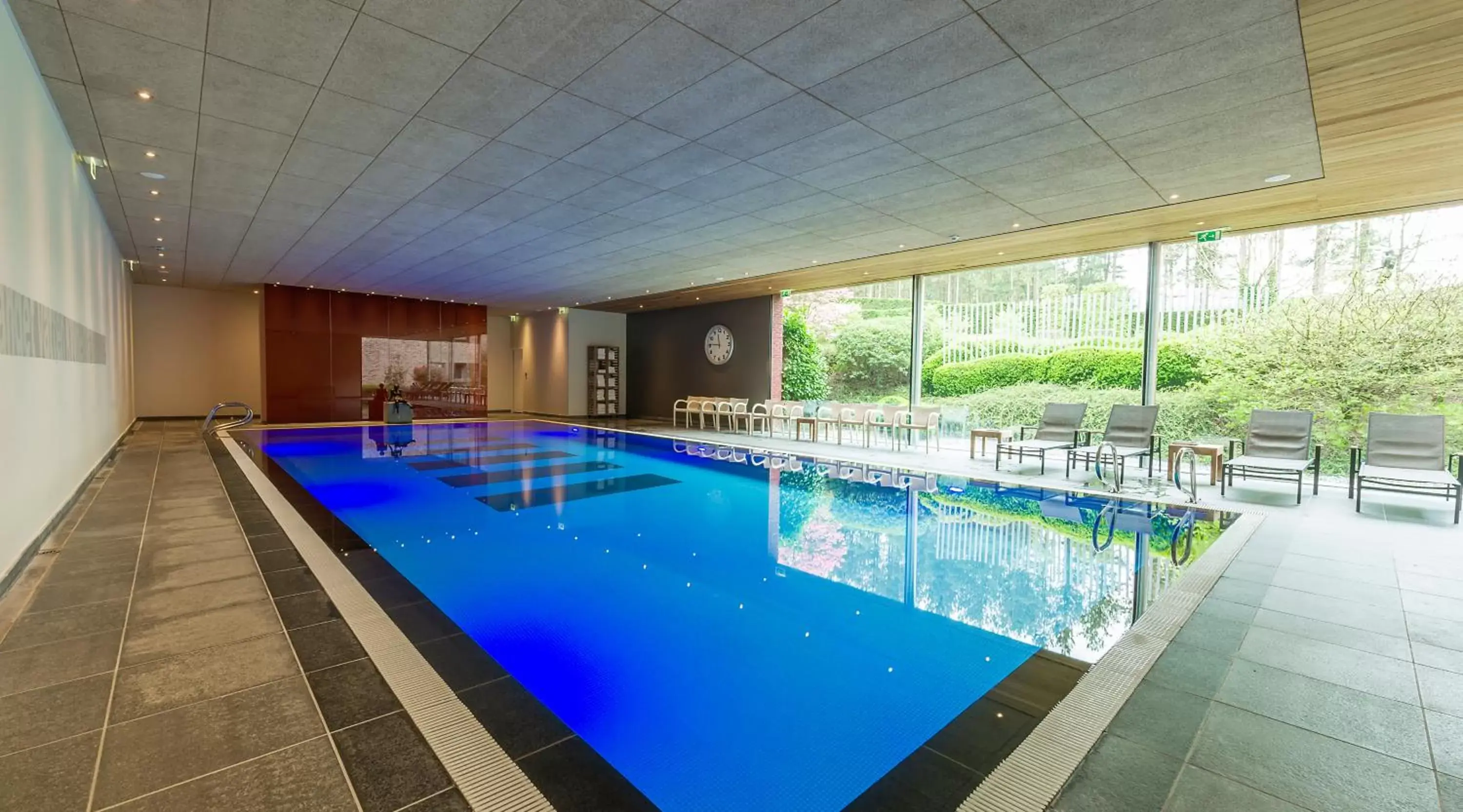 Day, Swimming Pool in Hotel Stiemerheide