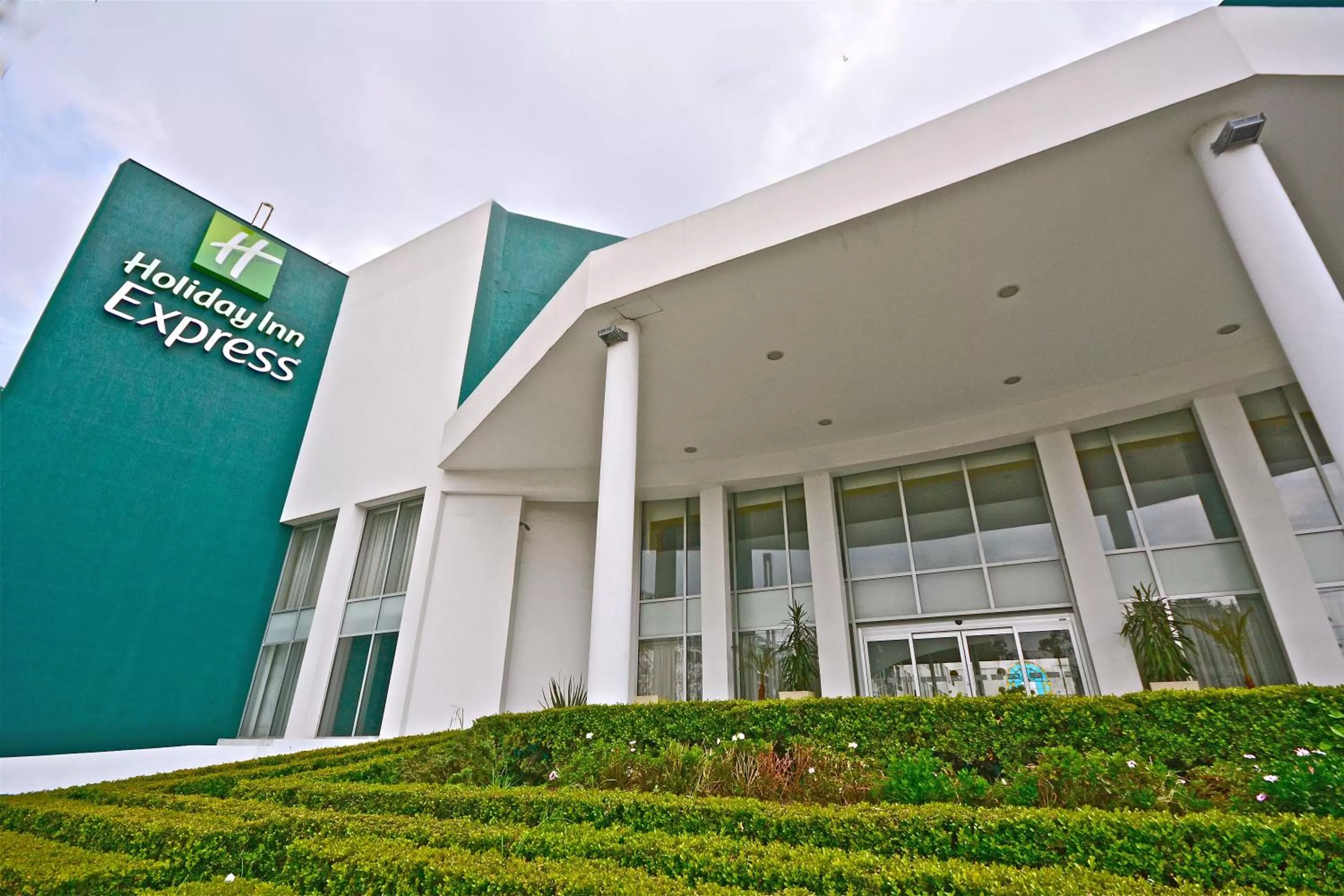 Property building in Holiday Inn Express Toluca by IHG