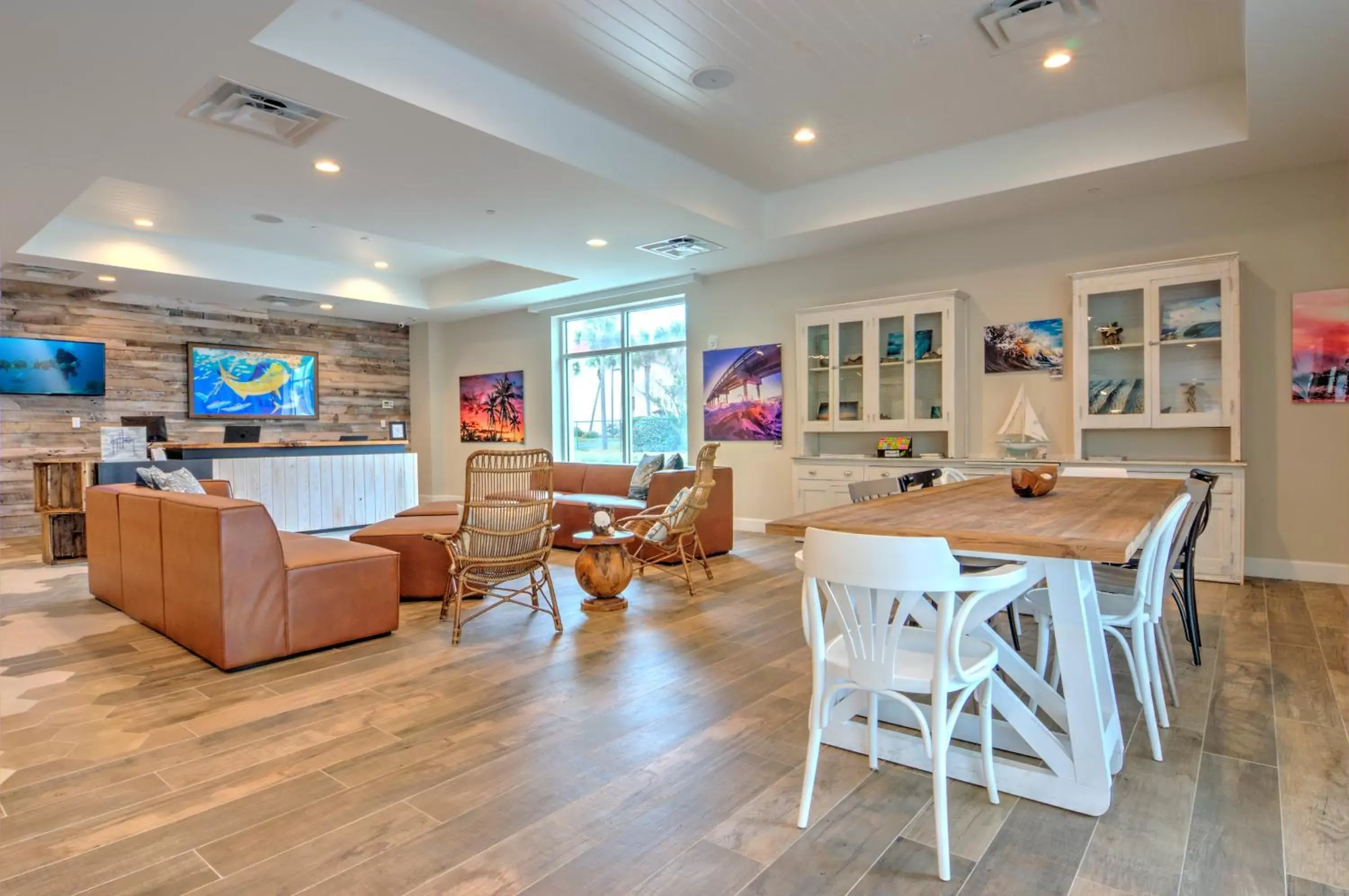 Lobby or reception, Restaurant/Places to Eat in Guy Harvey Resort on Saint Augustine Beach