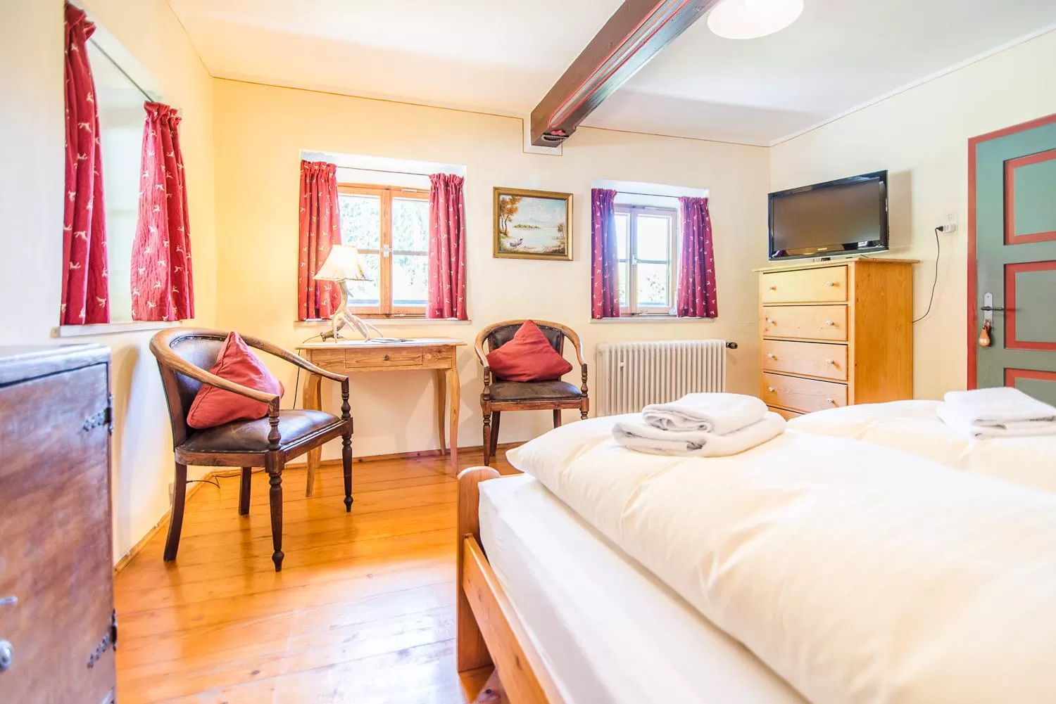 Photo of the whole room, Bed in Berggasthof Butzn Wirt