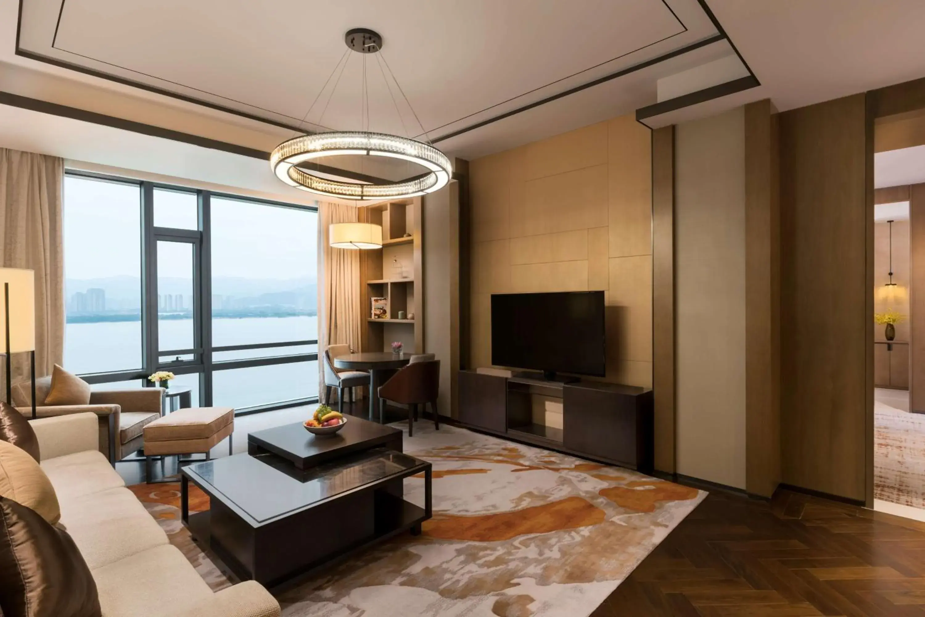 Photo of the whole room, Seating Area in Hyatt Regency Fuzhou Cangshan