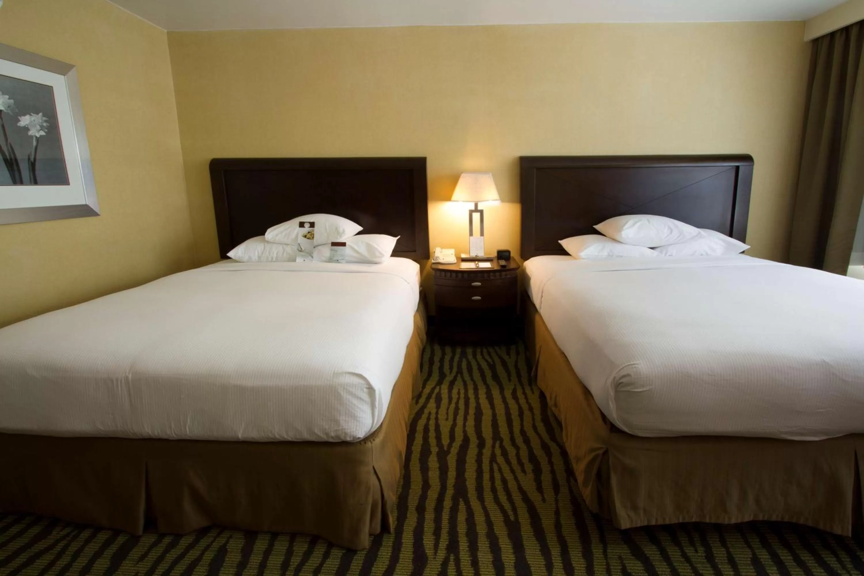 Bed in DoubleTree by Hilton Orange County Airport