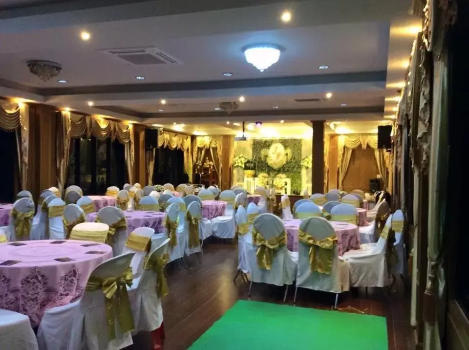 Banquet Facilities in Hugpua Hotel