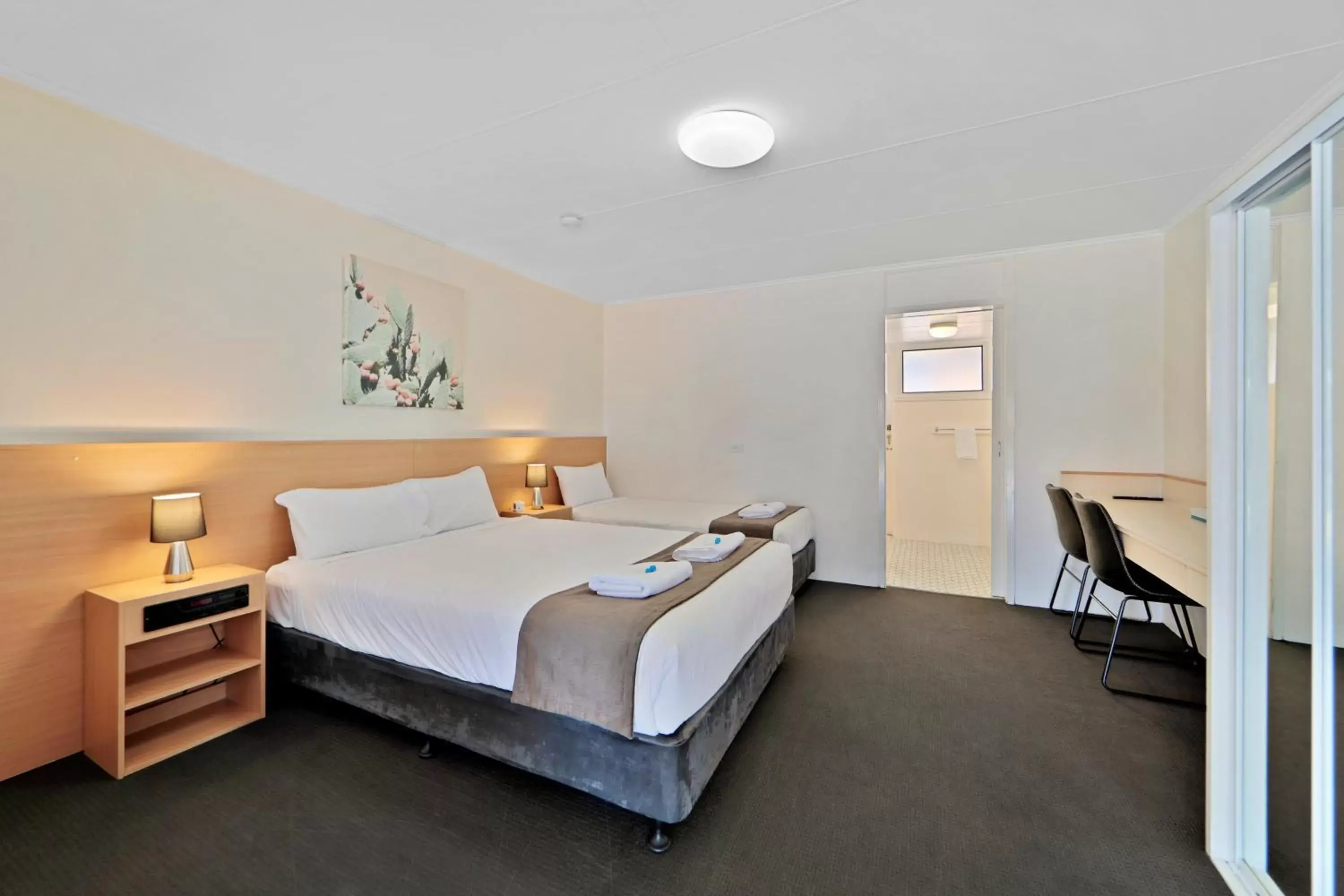 Bed in Oscar Motel Bed in Oscar Motel