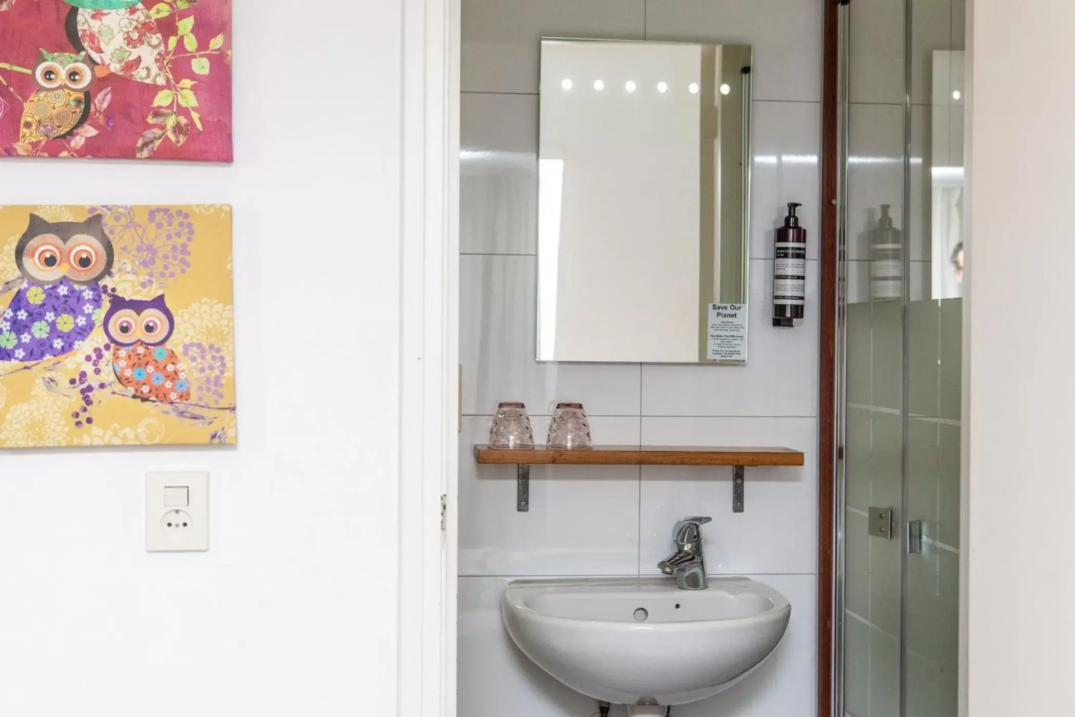 Bathroom in Hotel van Renenpark