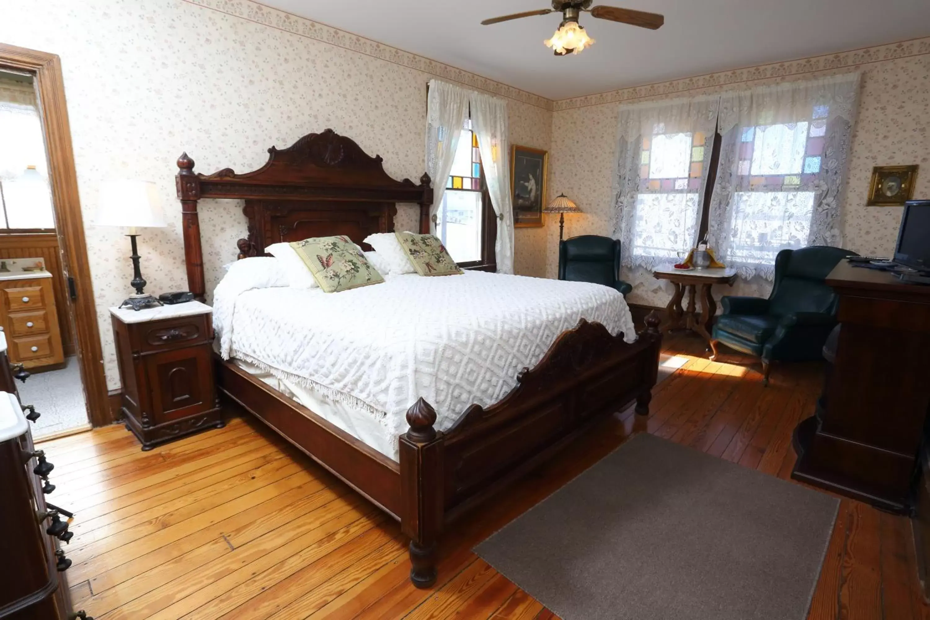 King Suite with Ocean View in Beauclaires Bed & Breakfast