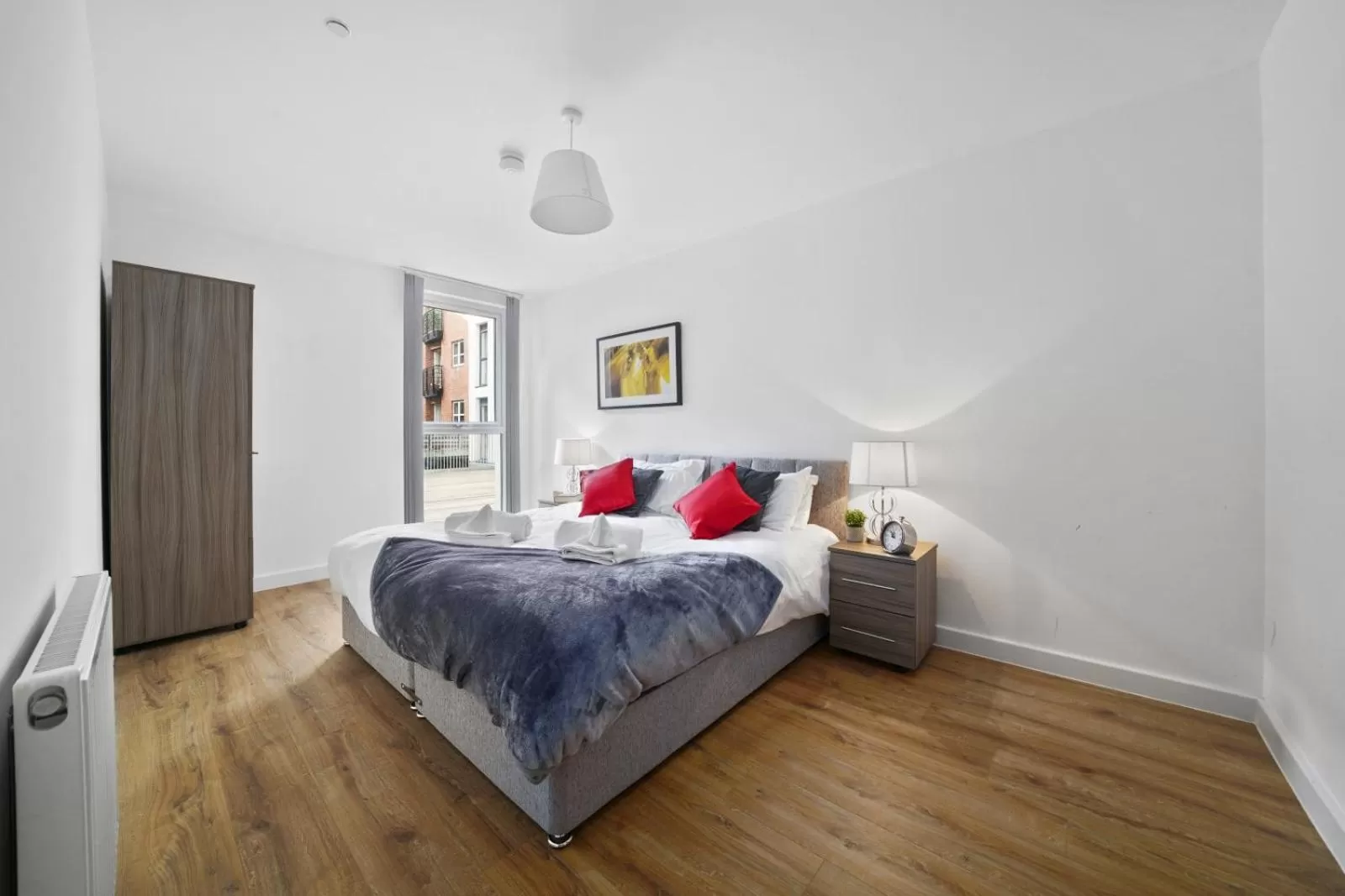 Bed in Onyx O2 Arena Brindley Place Broad Street Large Spacious Apartment