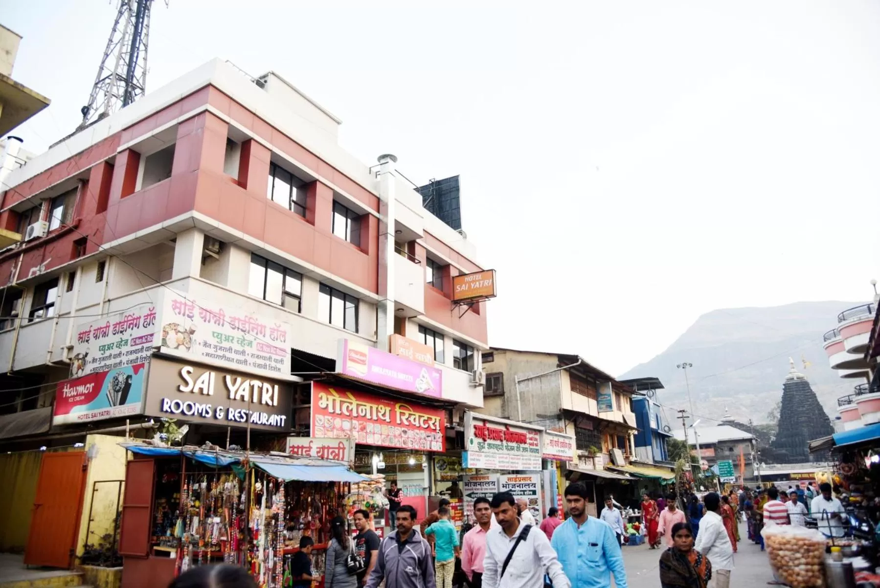 Property Building in Hotel Sai Yatri