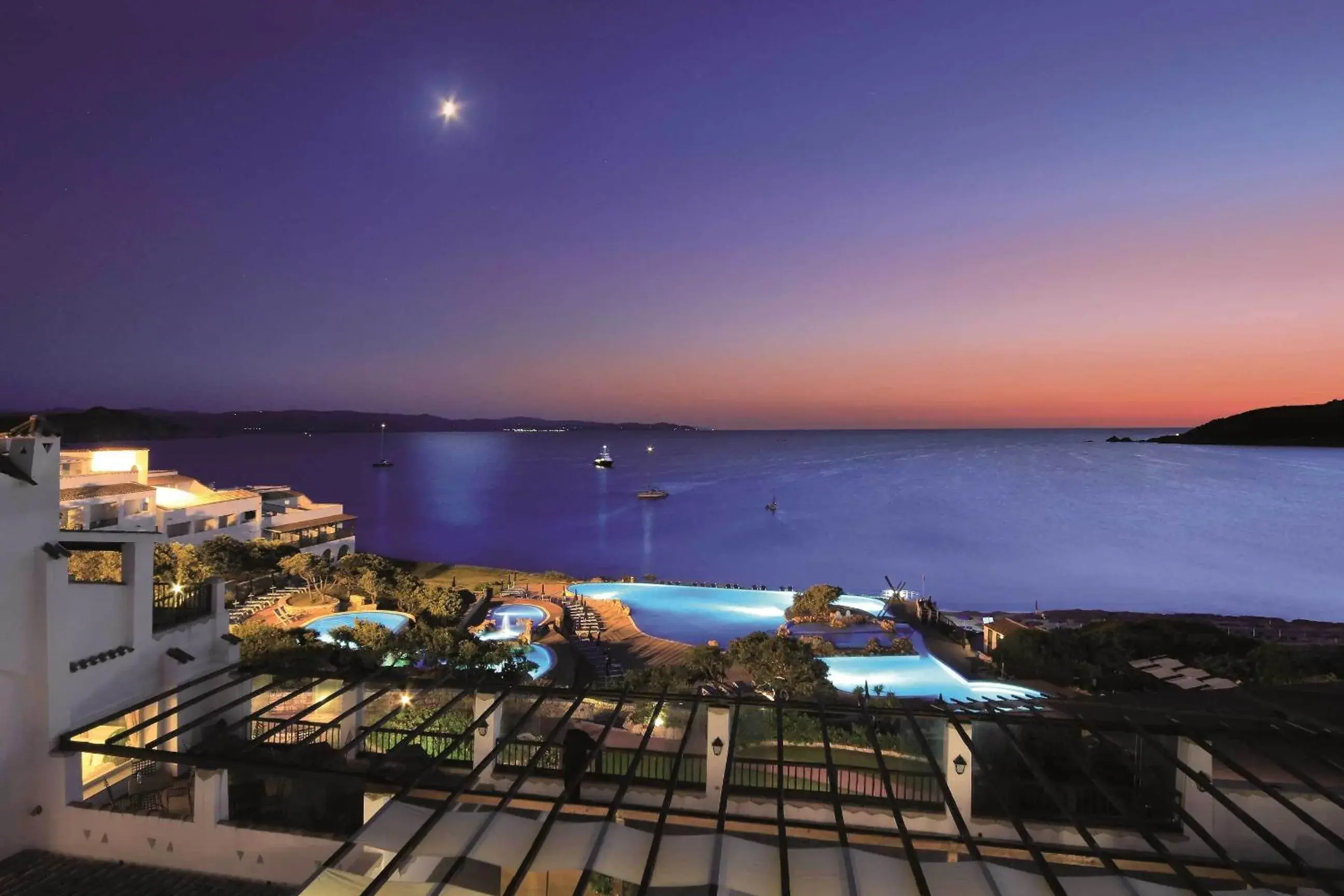 Area and facilities, Pool View in Colonna Grand Hotel Capo Testa
