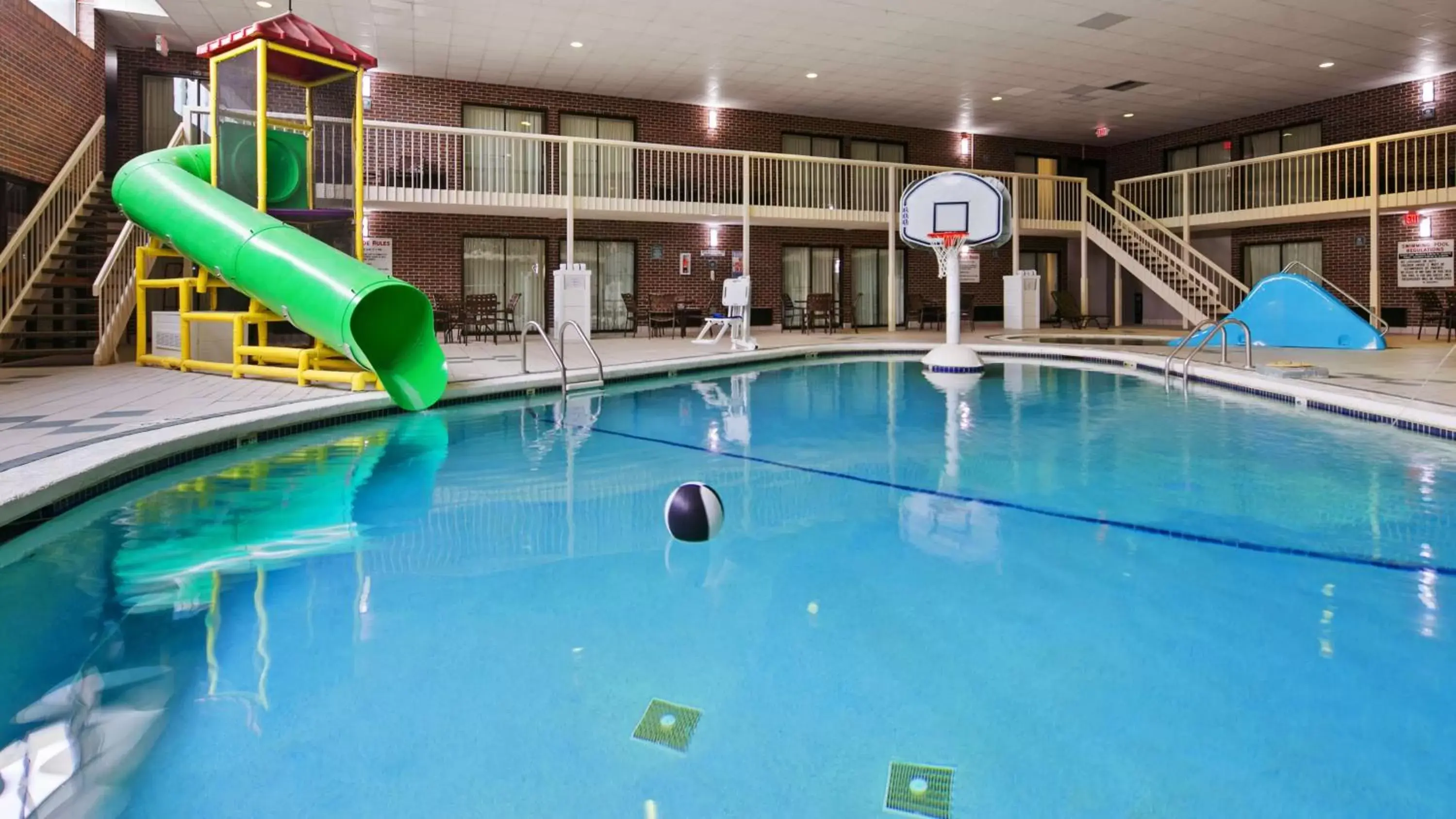 On site, Swimming Pool in Best Western Kelly Inn - Yankton