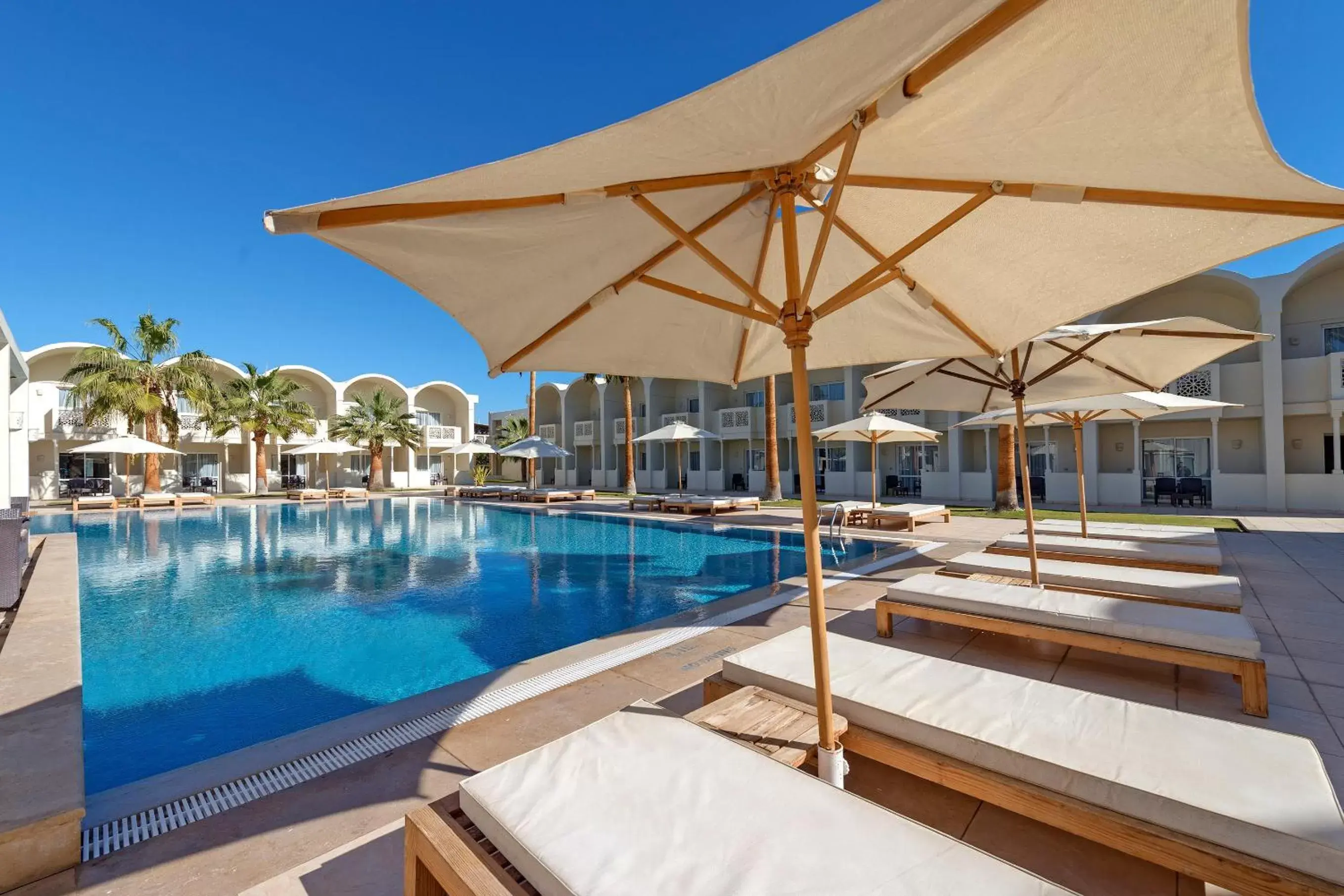 Swimming pool in Reef Oasis Beach Aqua Park Resort