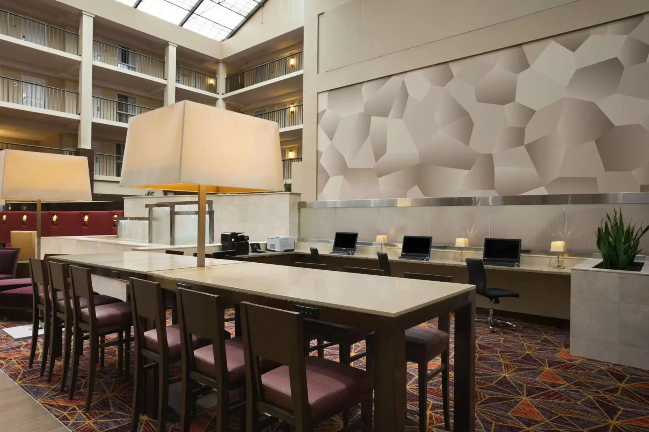 Business facilities, Kitchen/Kitchenette in Embassy Suites Cleveland - Beachwood
