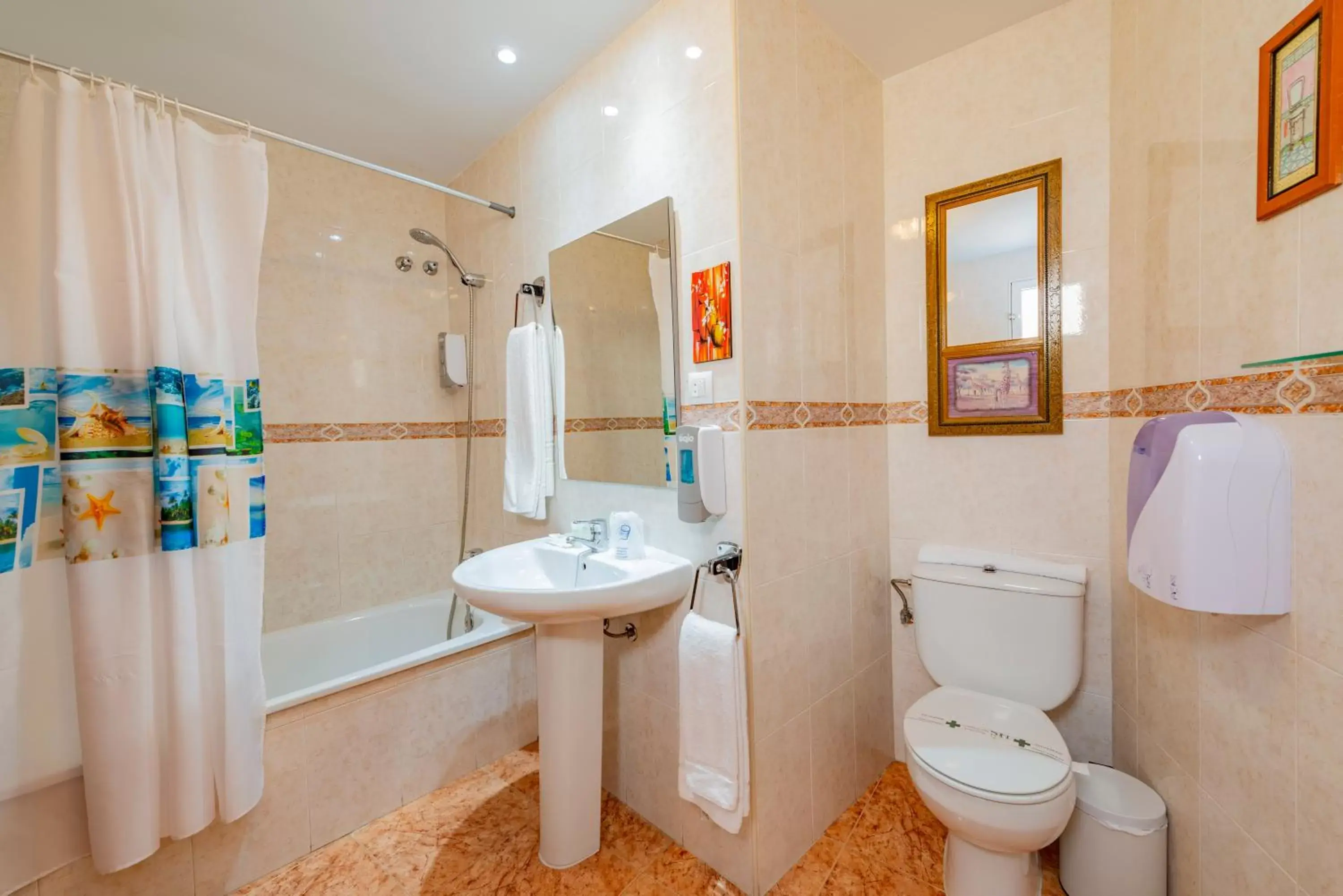 Bathroom in Hotel Manzanito