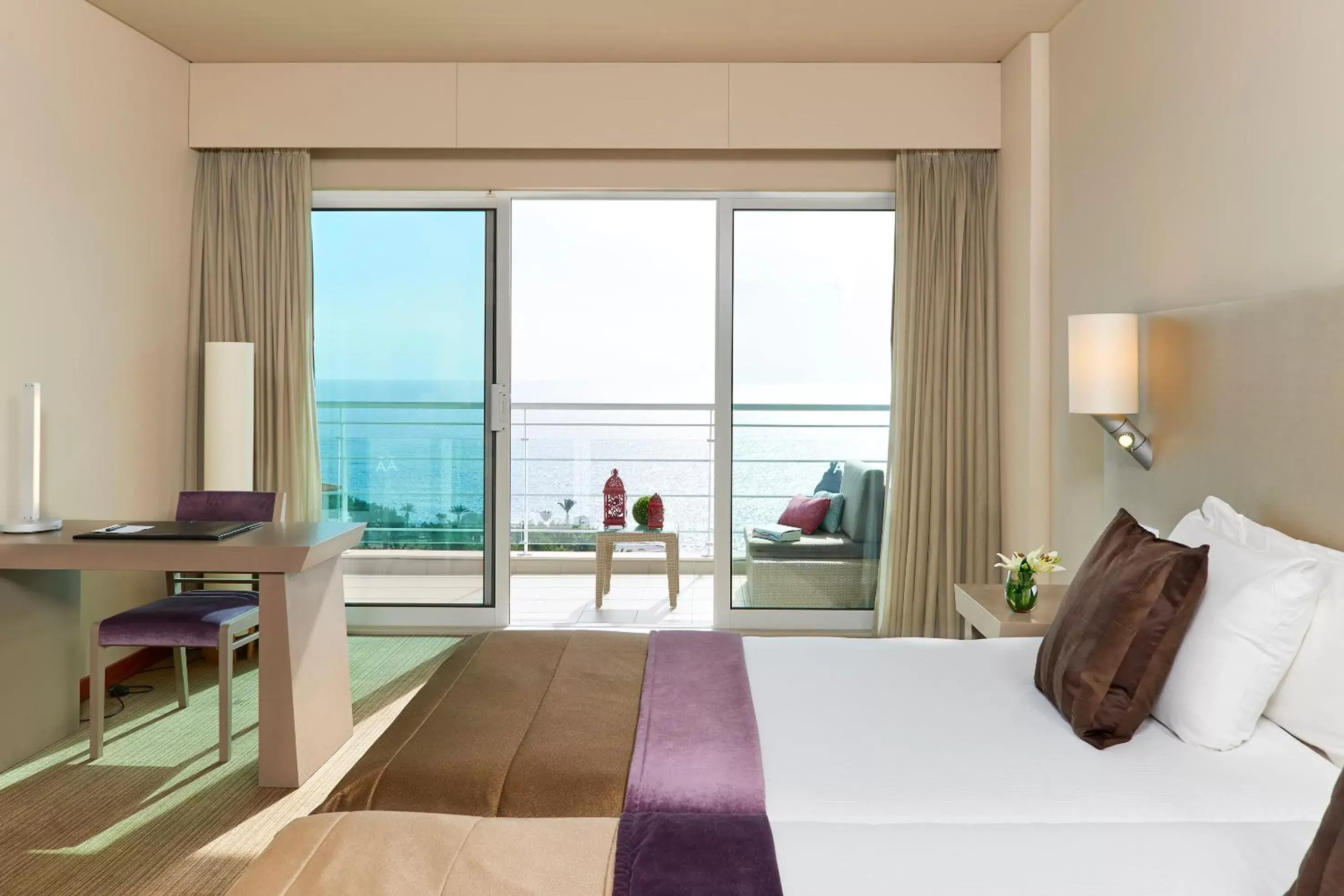 Bedroom, Sea View in Melia Madeira Mare