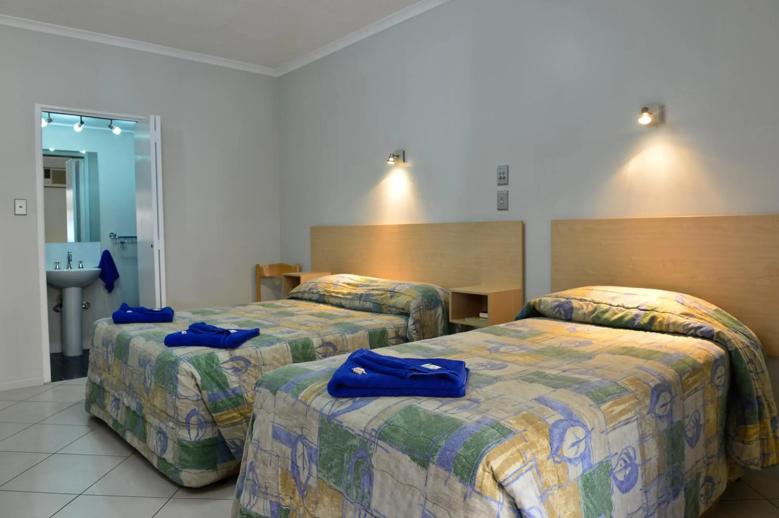 Bed in Goldfields Hotel Motel