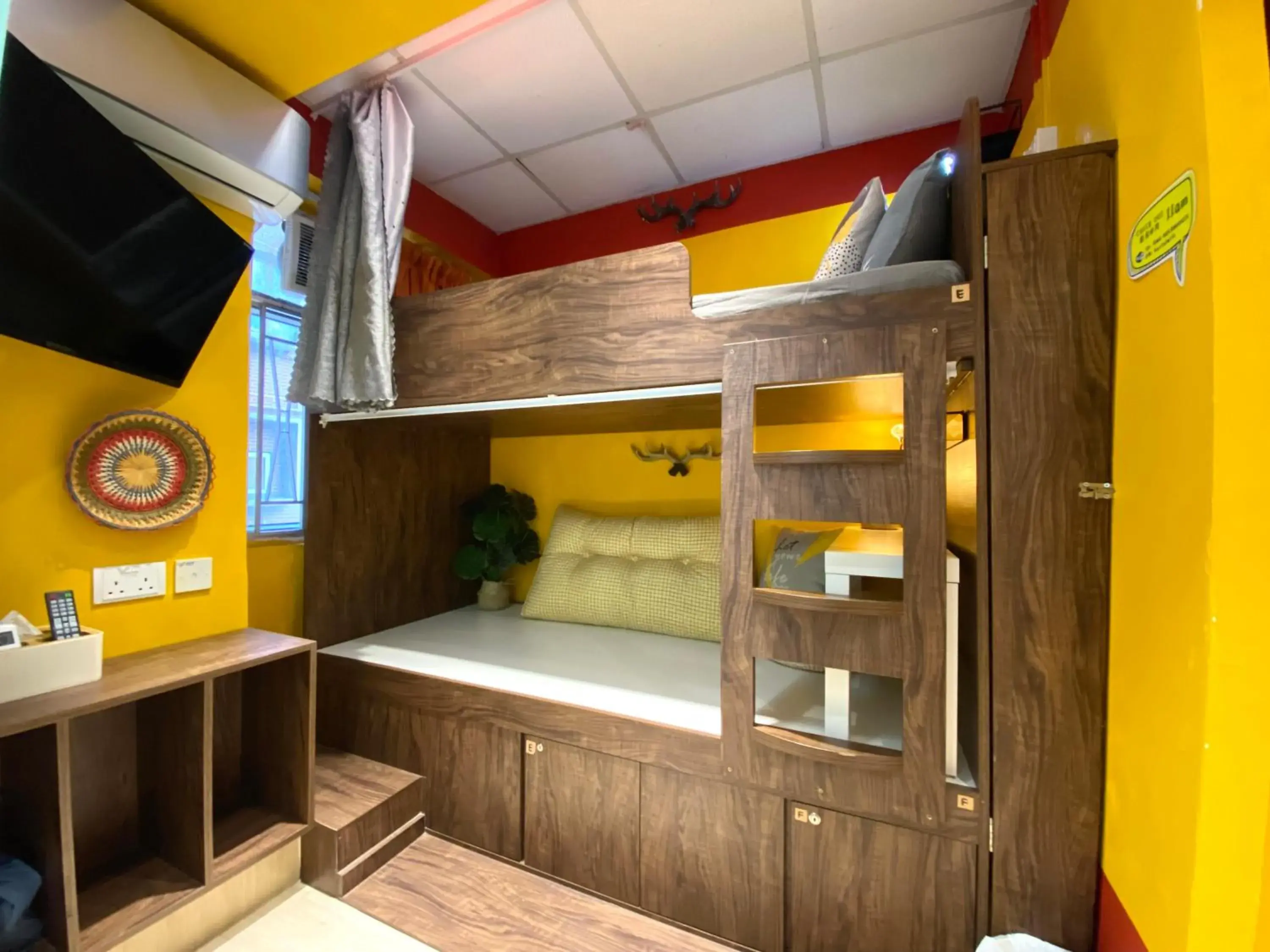 Bunk Bed in AMU Dreamhouse