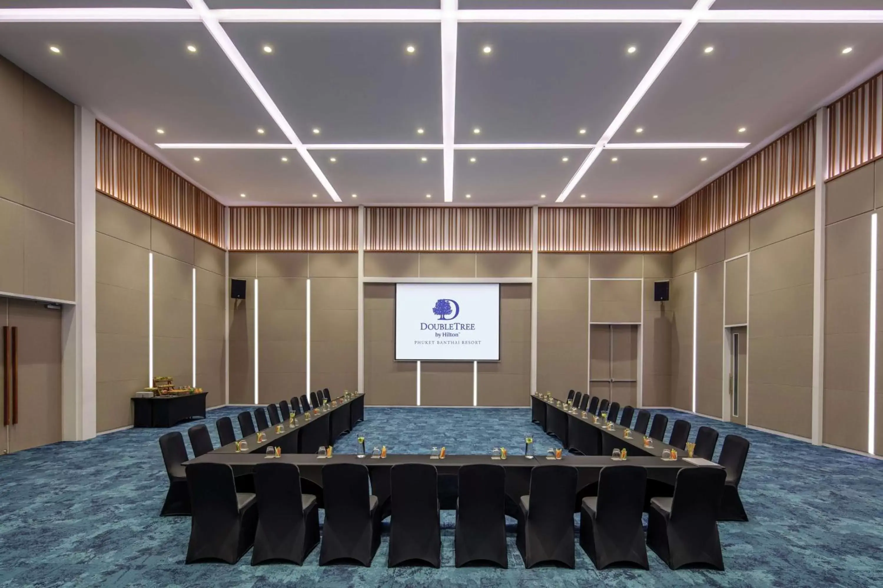 Meeting/conference room in DoubleTree by Hilton Phuket Banthai Resort