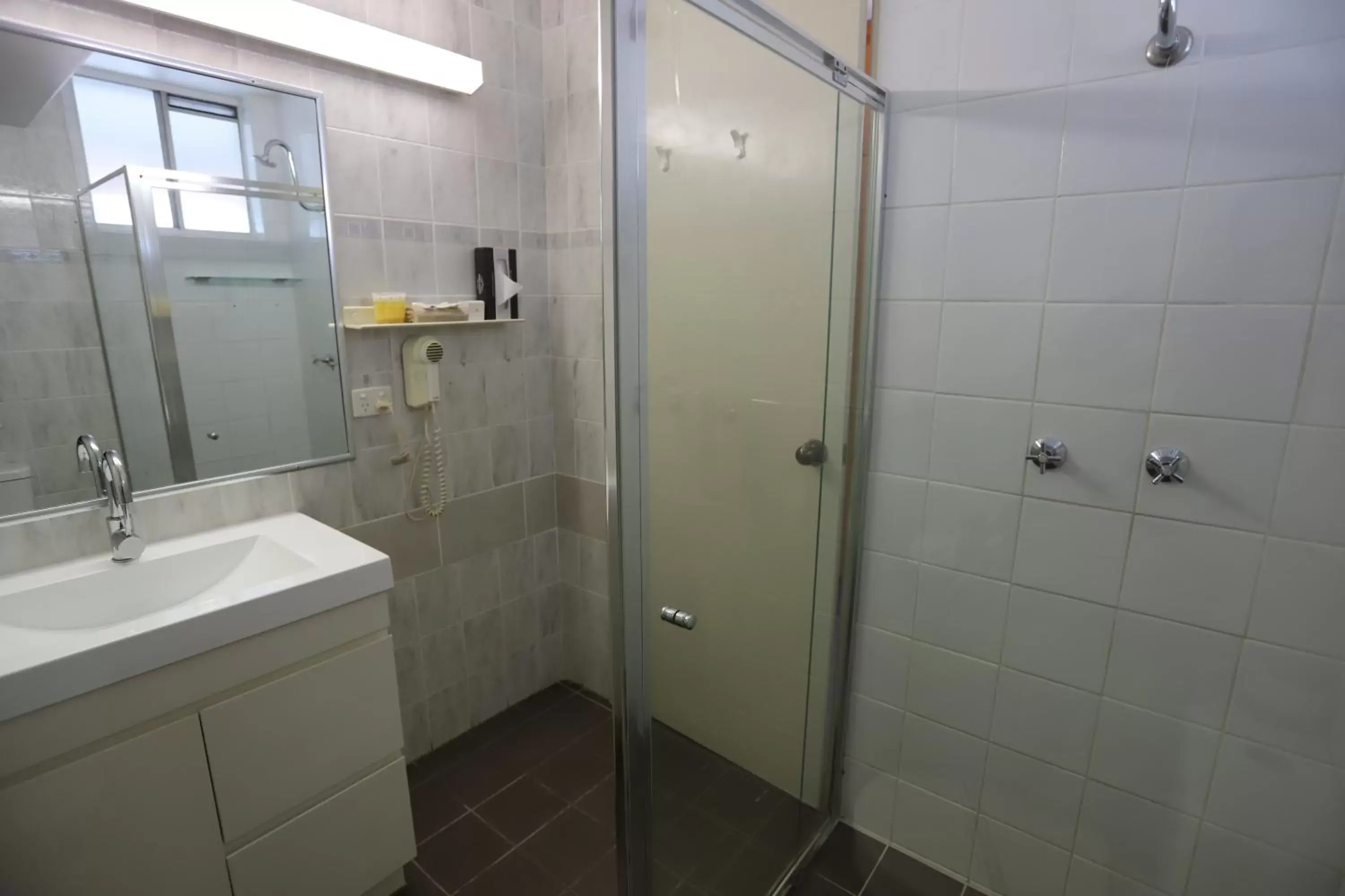 Bathroom in Citigate Motel Newcastle