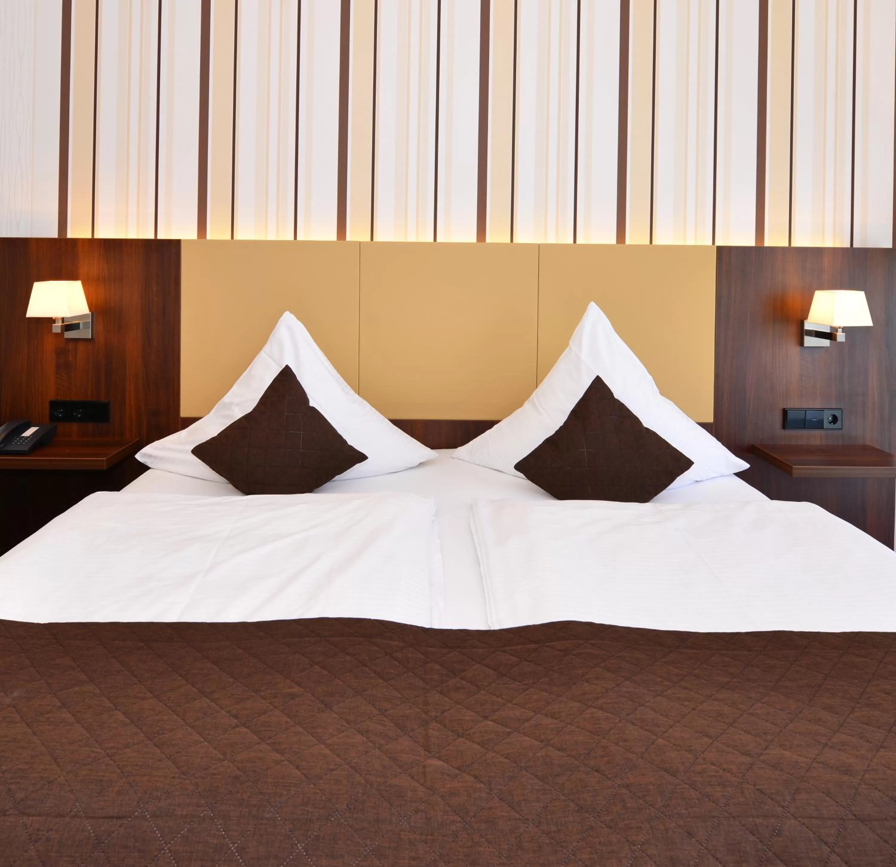 Bed in Lobinger Hotel Weisses Ross