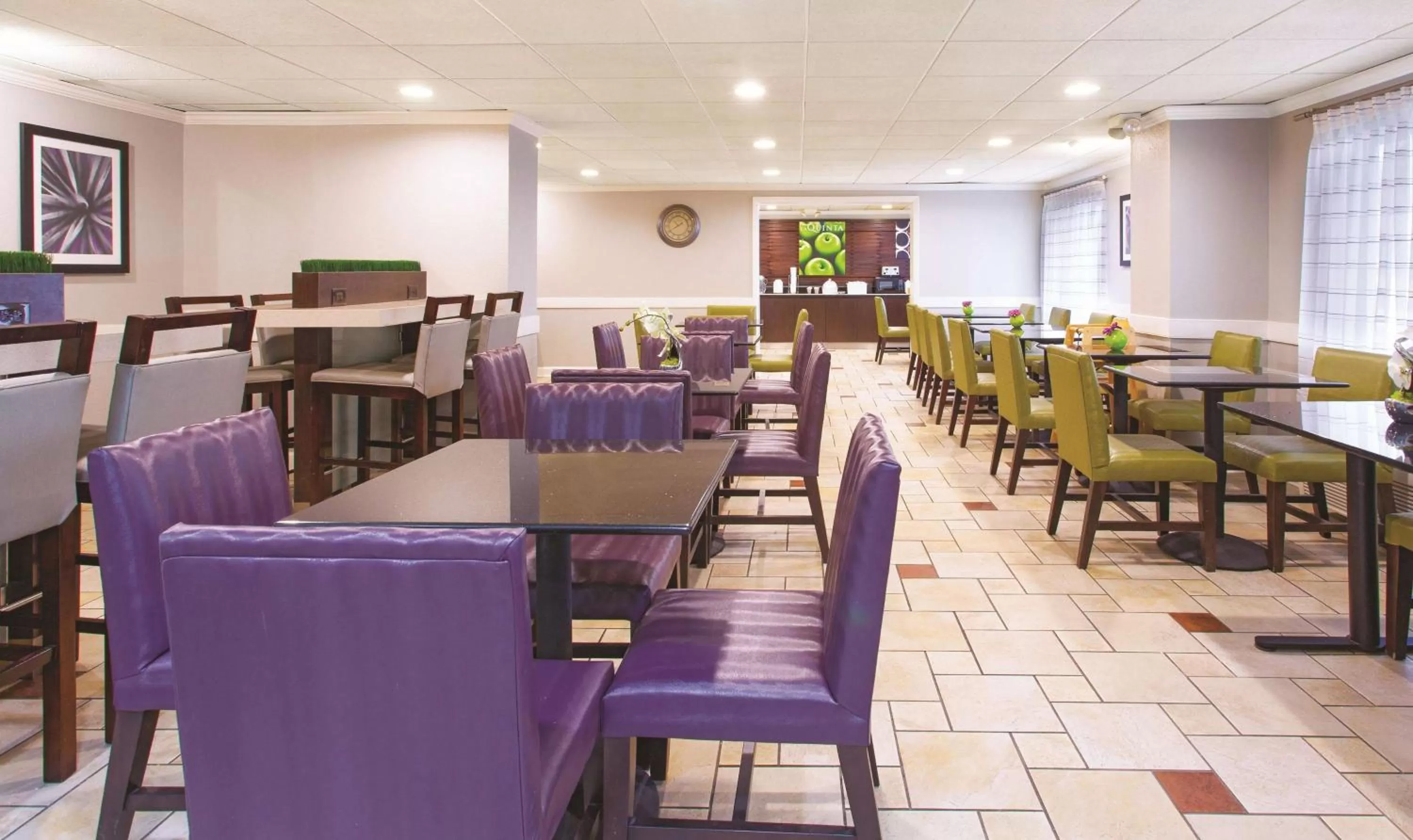 Restaurant/places to eat in La Quinta by Wyndham Miami Airport East