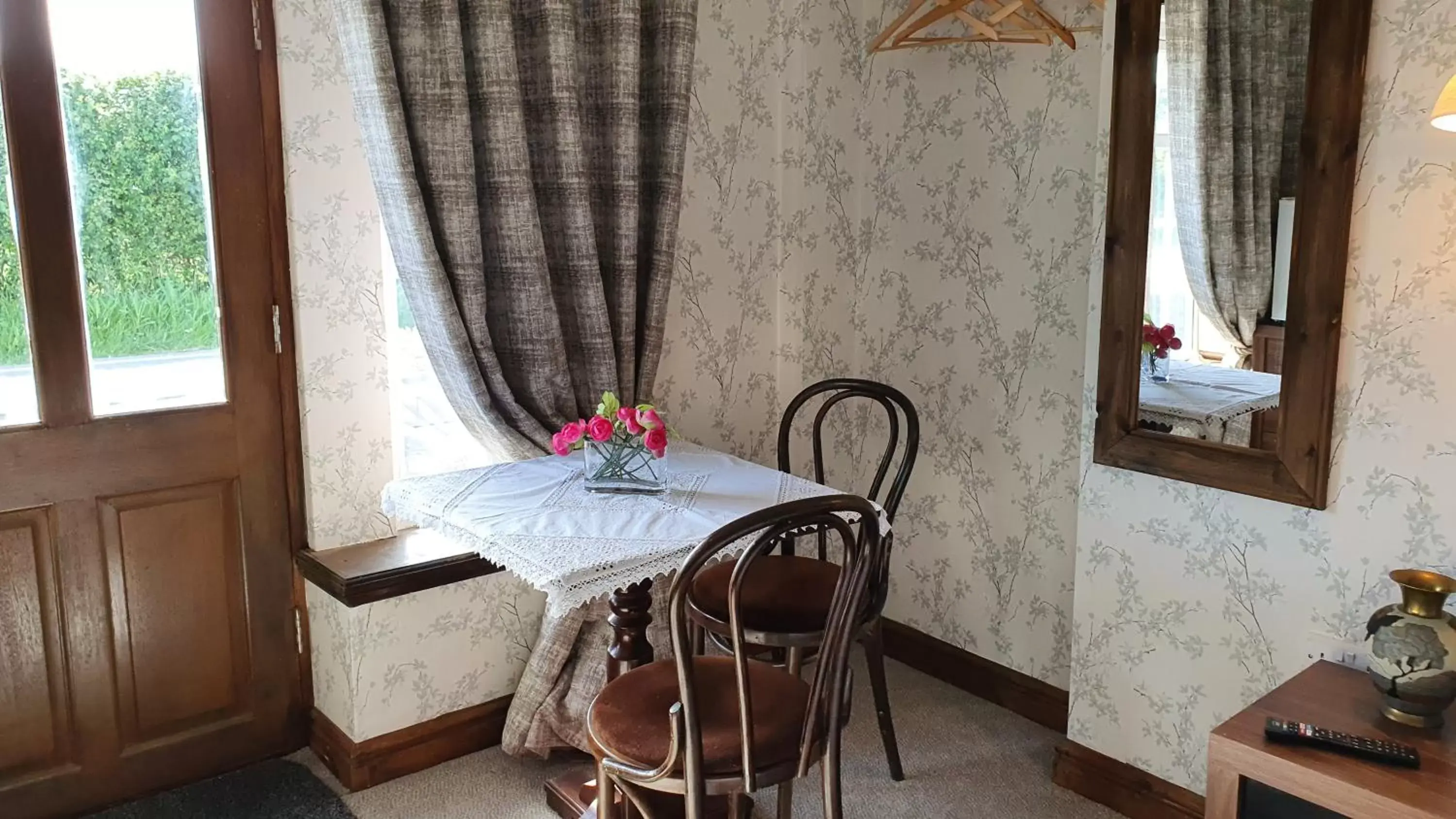 Dining area in Tafarn y Waen -Guesthouse Bed and Breakfast
