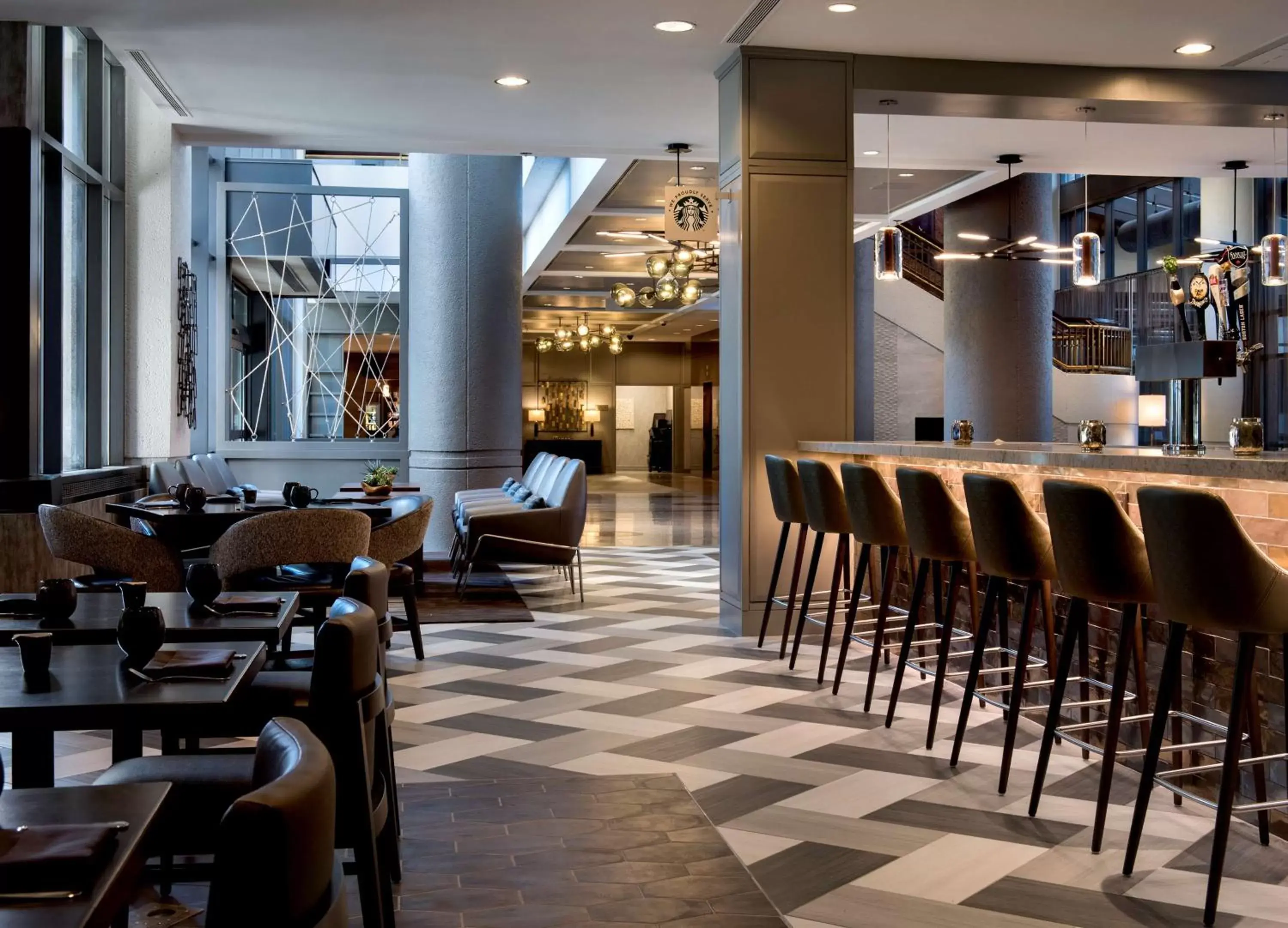Lounge or bar, Restaurant/Places to Eat in Embassy Suites by Hilton Bethesda Washington DC