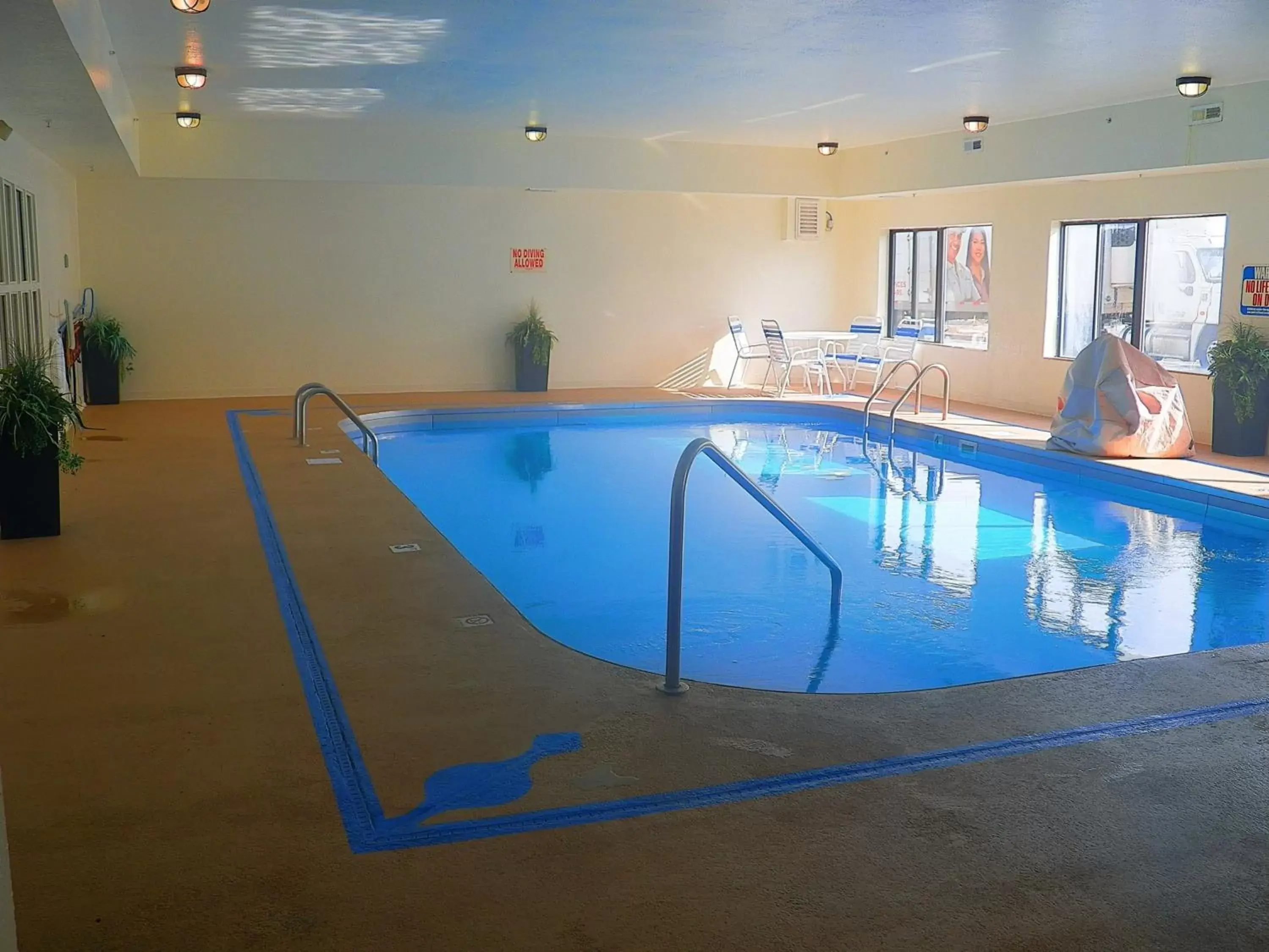 Swimming Pool in Best Western of Wise