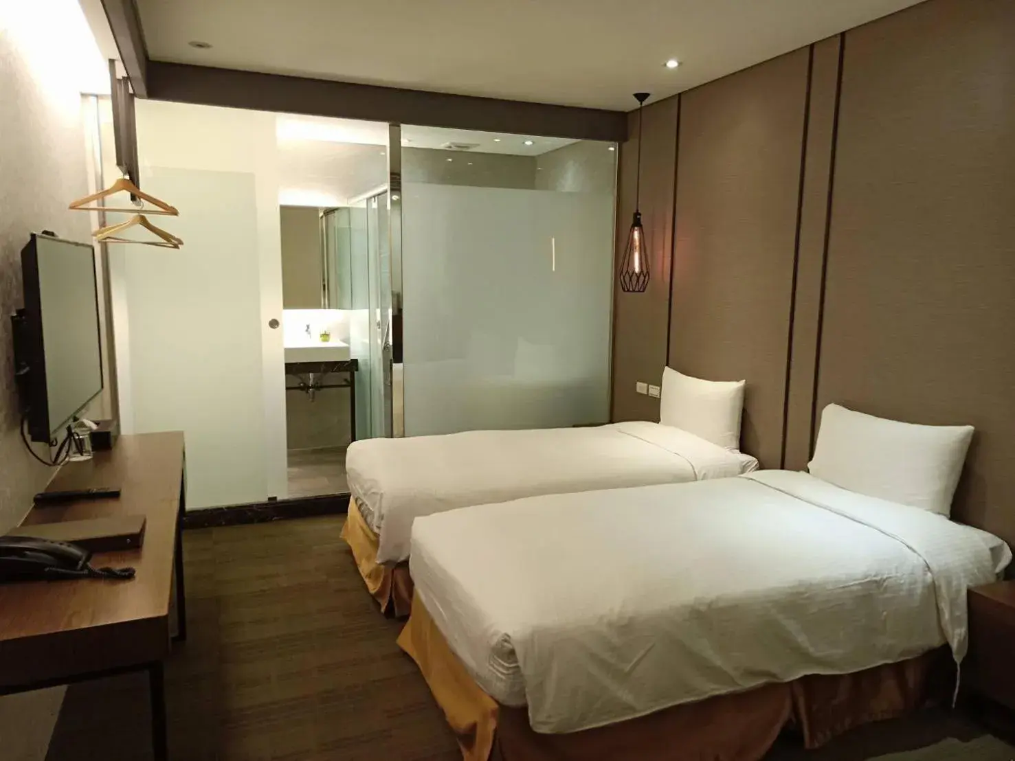 Photo of the whole room, Bed in O2 Hotel Taipei Main Station