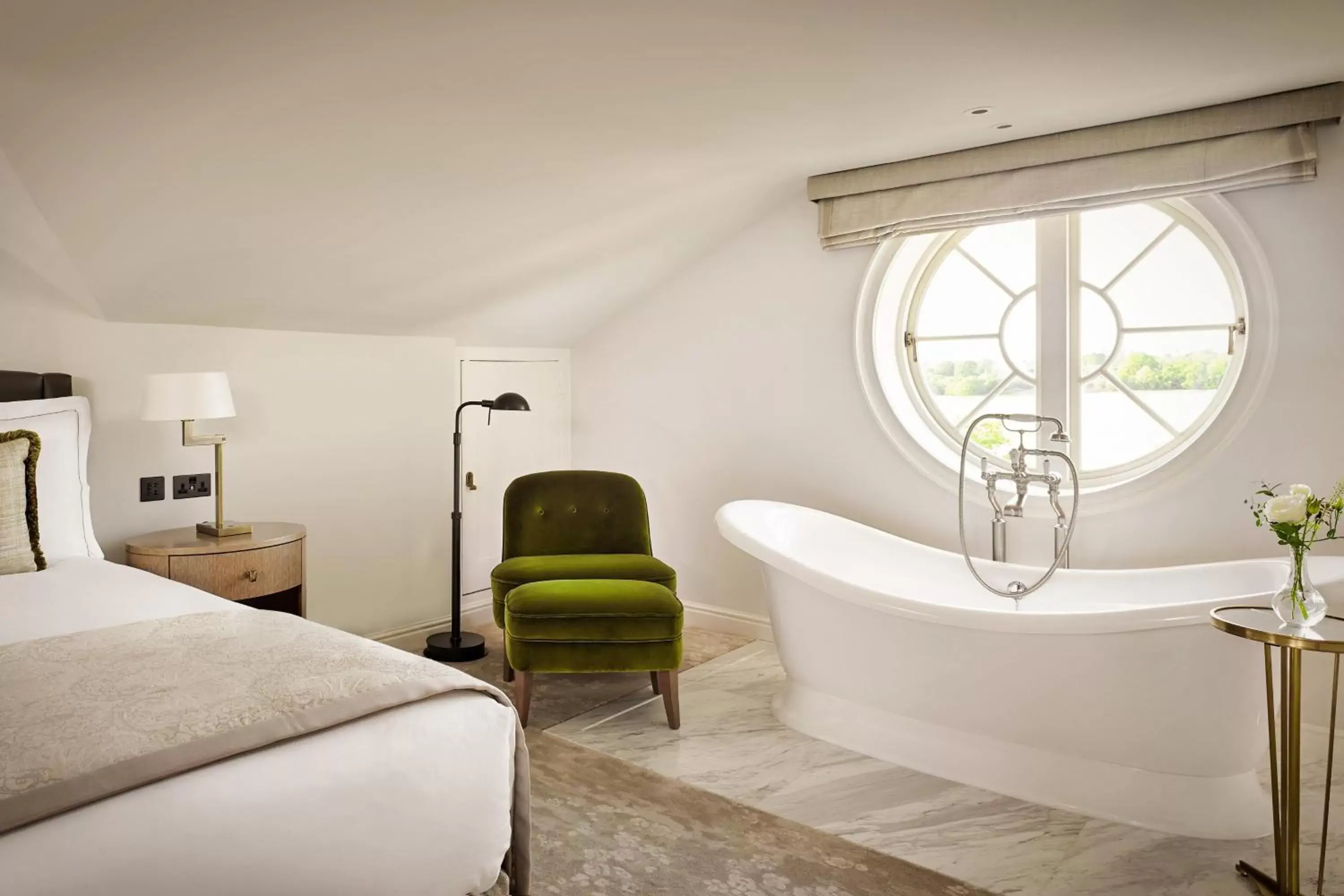 Bedroom, Bathroom in The Langley, a Luxury Collection Hotel, Buckinghamshire